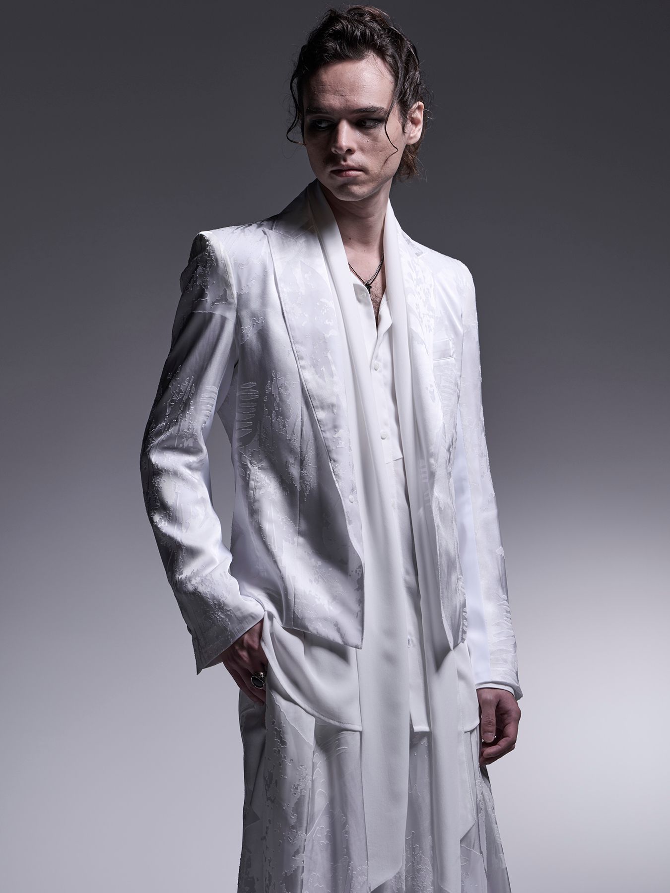【予約品 7月13日(日) 締切】Short Peaked Jacket / ショートピークドラペルジャケット / ホワイト