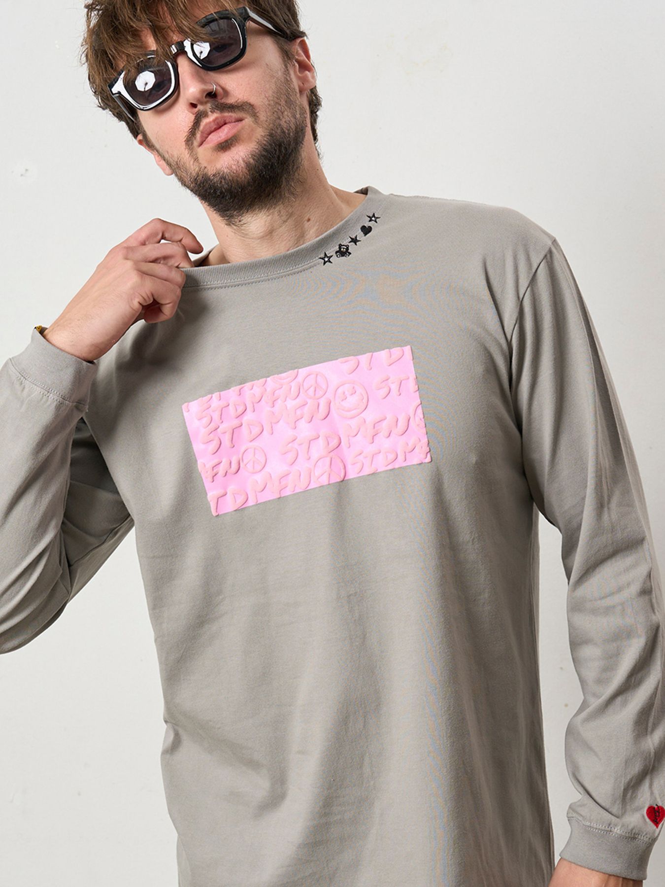 【予約品 5月8日(木) AM10時 締切】 5.6ozコットン天竺 ボックスロゴ発泡プリントLS Tシャツ / チャコールグレー