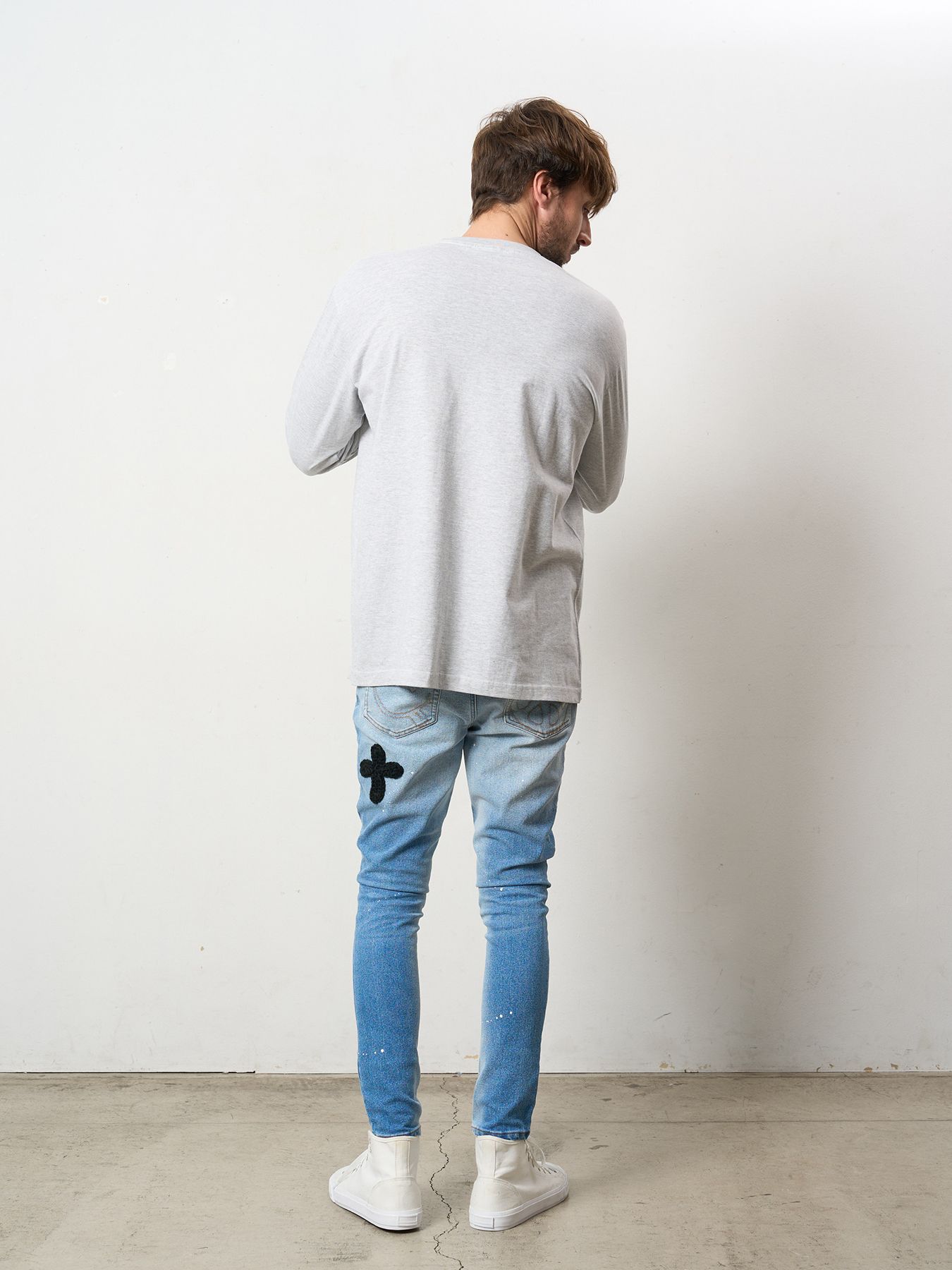 【予約品 5月8日(木) AM10時 締切】 5.6ozコットン天竺 I HATE YOU シークインLS Tシャツ / アッシュ