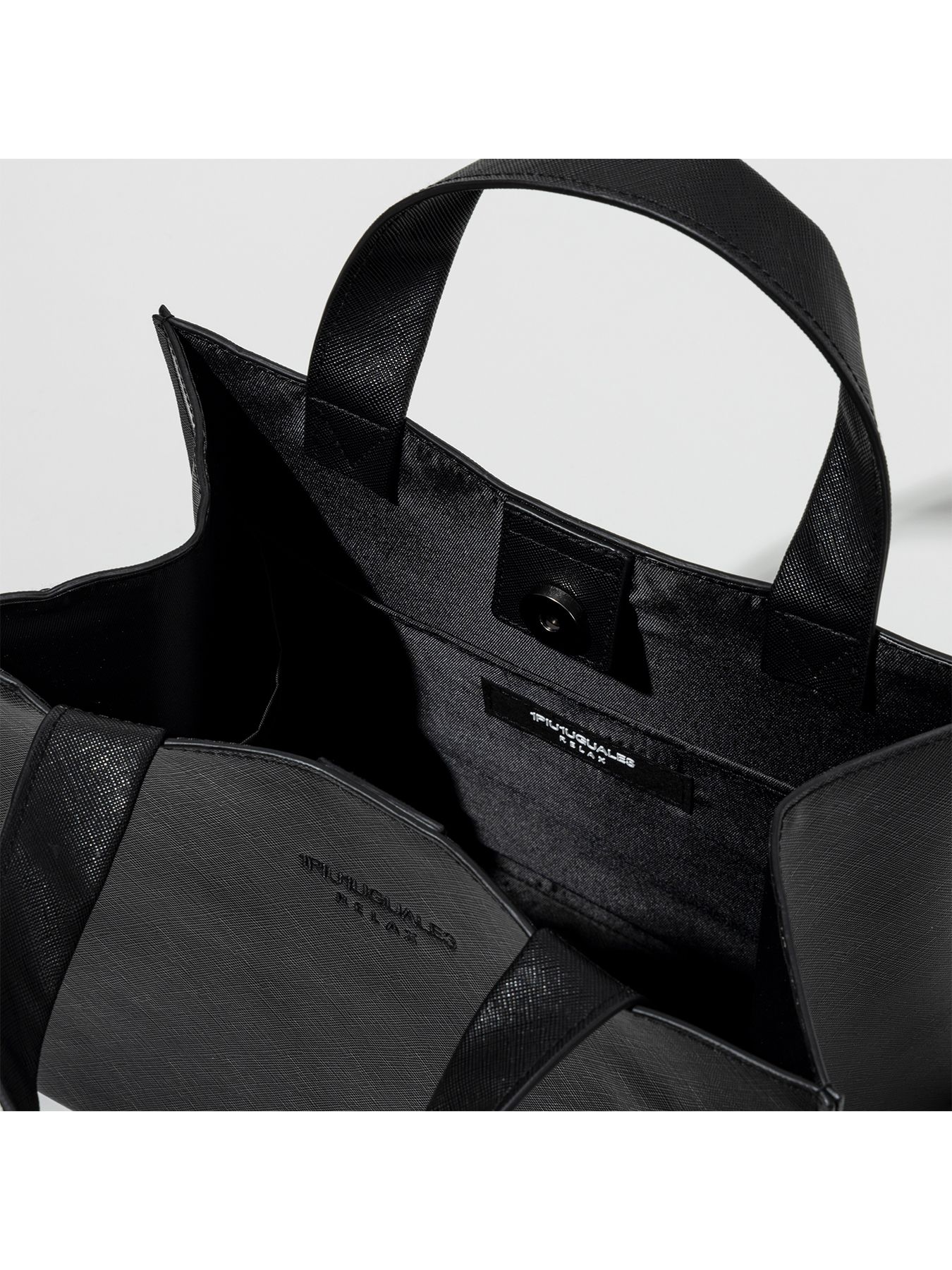 SAFFIANO LUNCH BAG / ブラック