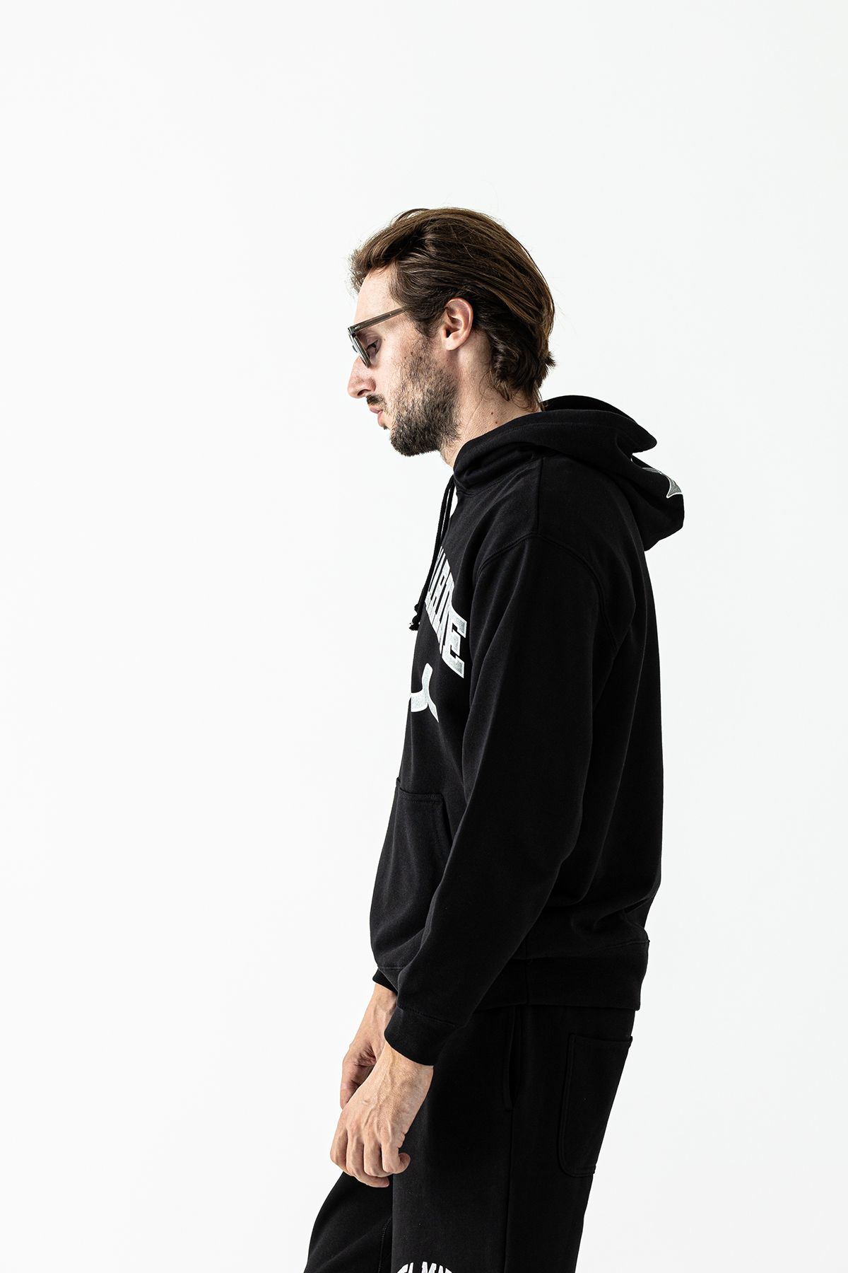 (muta College Logo Hooded Sweatshirt /  ブラック  【Acanthus×muta】