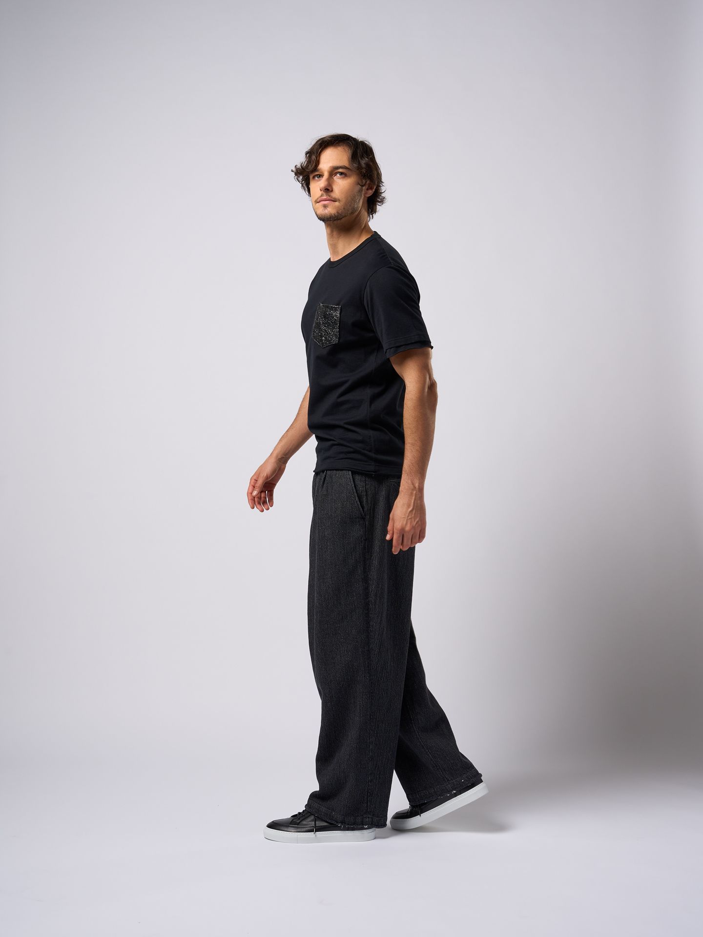 【予約品9月16日 10時締め】 2-tuck wide trousers / ワイドトラウザーズ / usedブラック