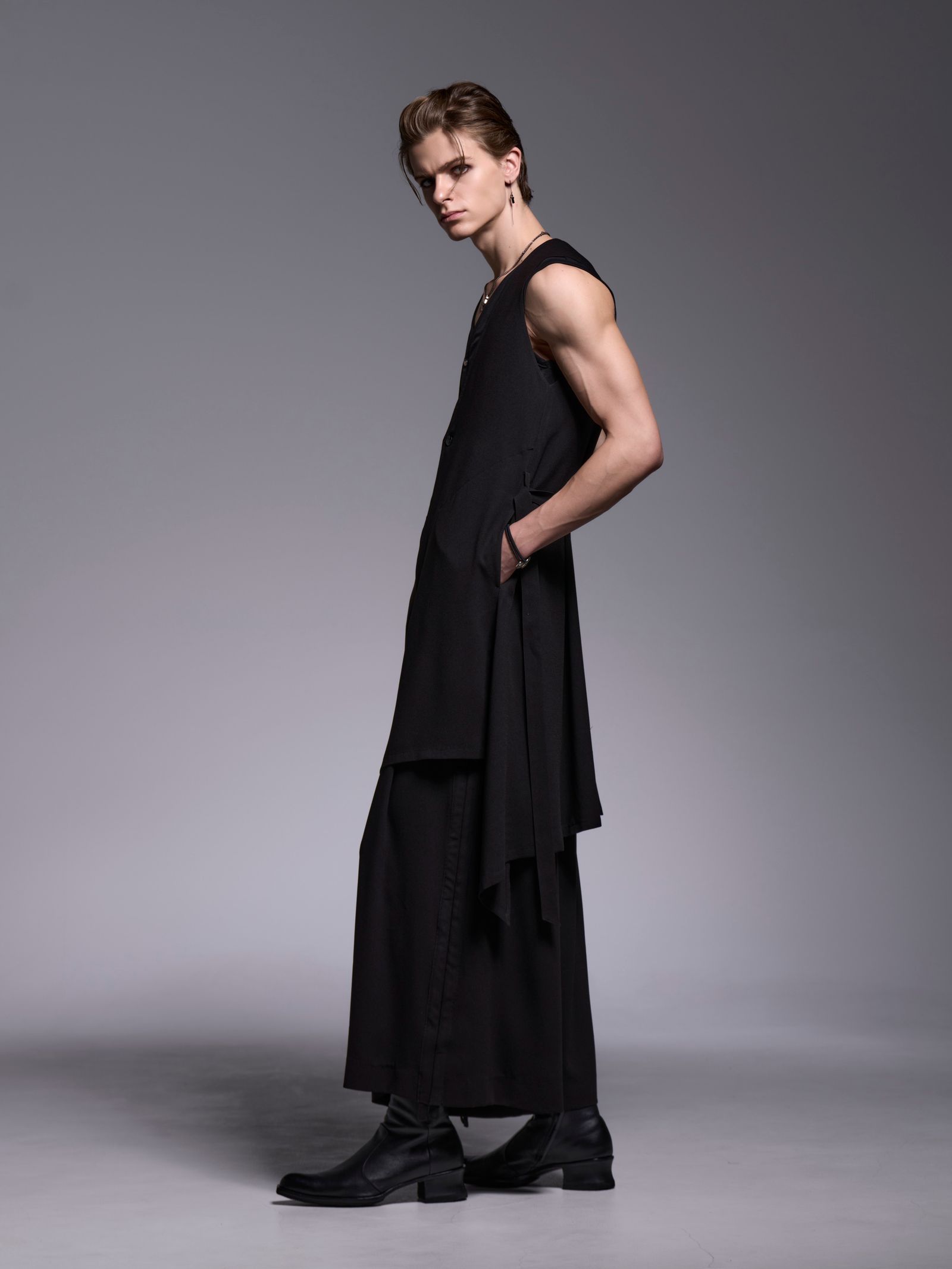 【予約品 1月4日(日) 締切】Long Flare Vest / ロングフレアベスト / ブラック