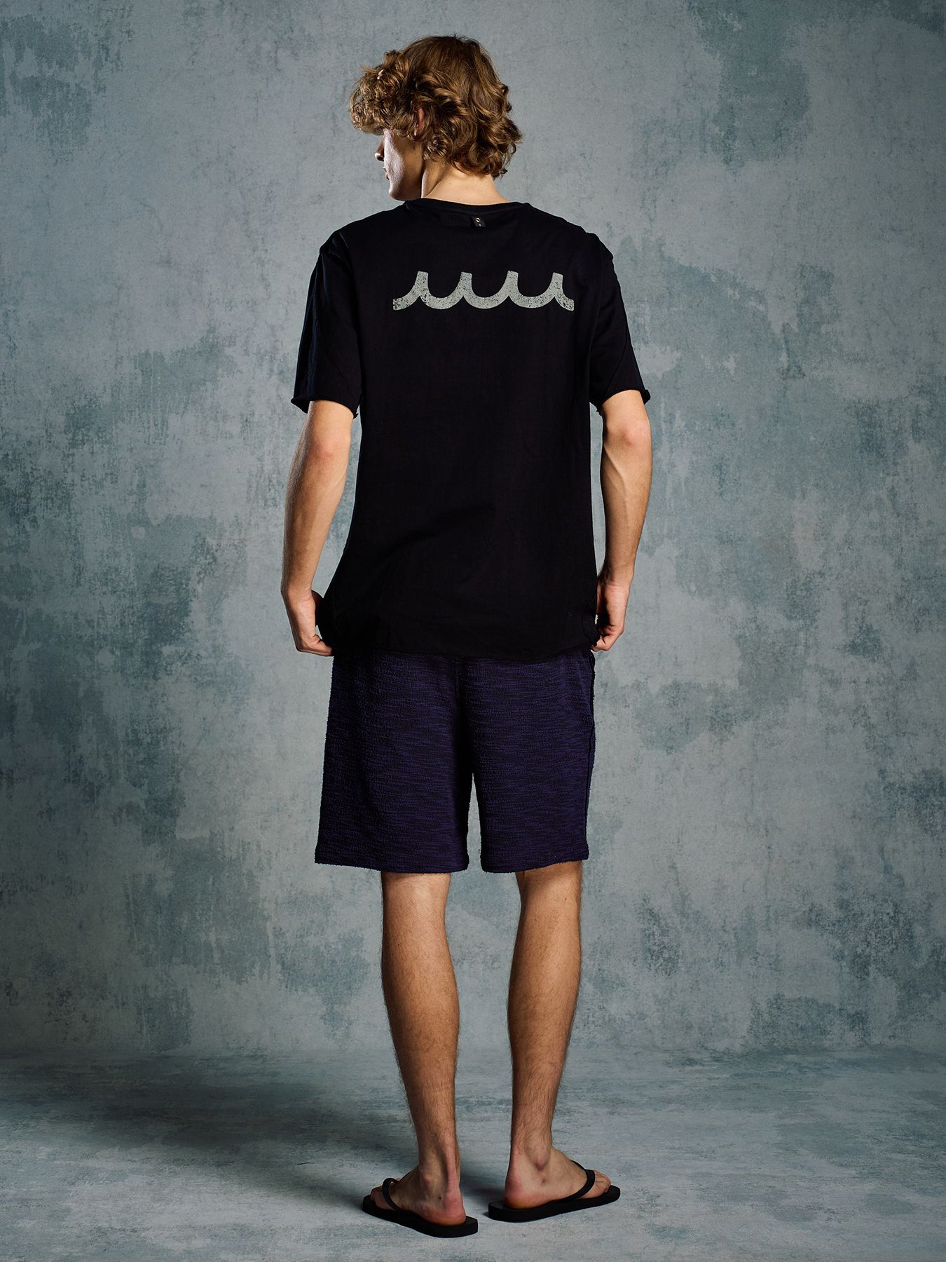 【予約品 1月25日(日) 締切】muta × wjk collection：cut-off S/S (printed) / カットオフ ショートスリーブ / ディープブラック