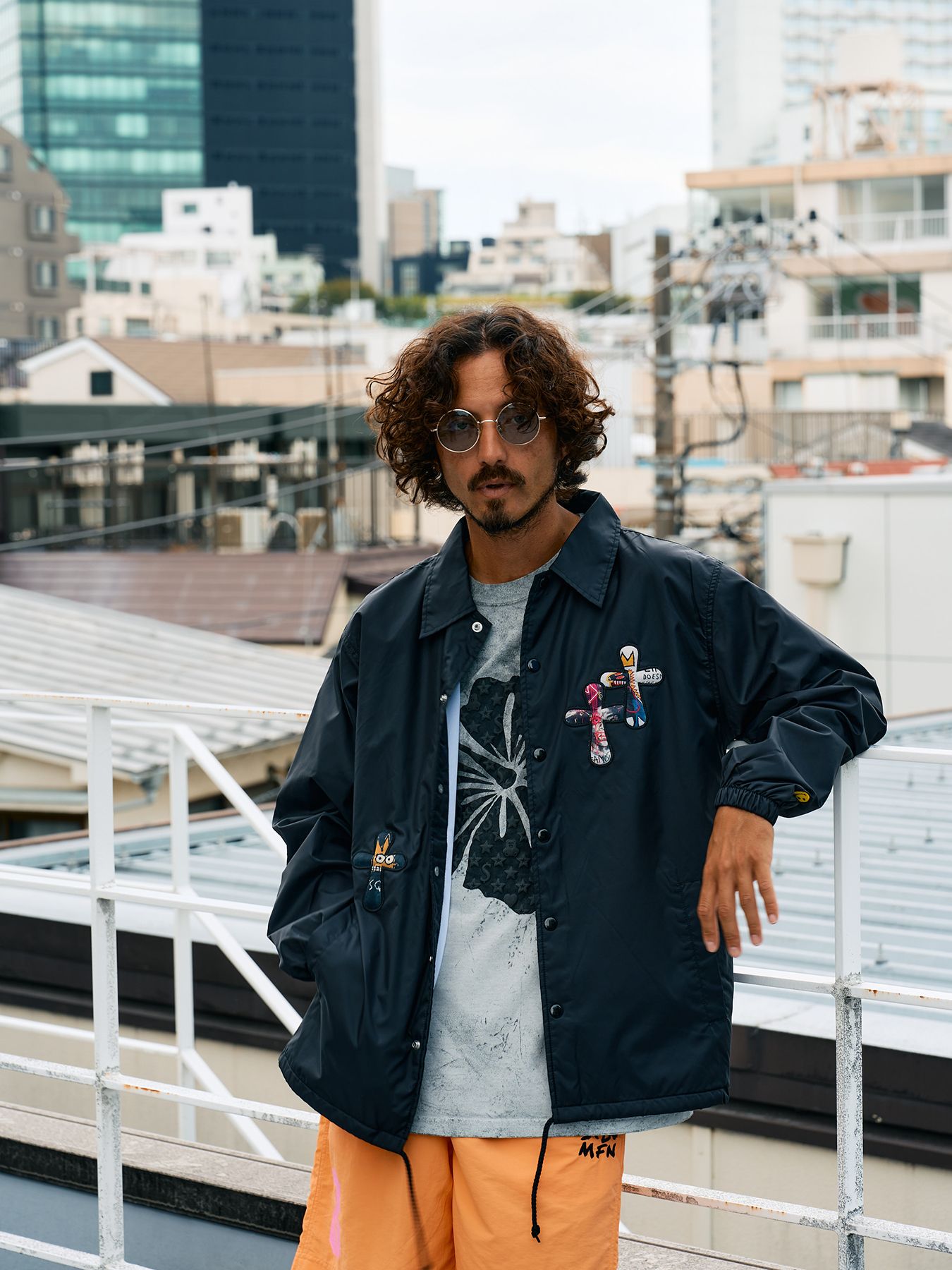 【予約品 10月16日(木) 締切】STYLE STYLE ドリップスタークロスパッチ ナイロン コーチジャ オーセンティックパイル ウェービーロゴ スマイル ケット / ブラック