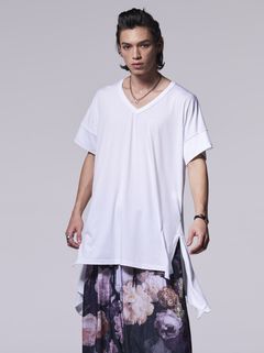 《予約品》  Flare V-Neck T-Shirt / VネックTシャツ / ホワイト