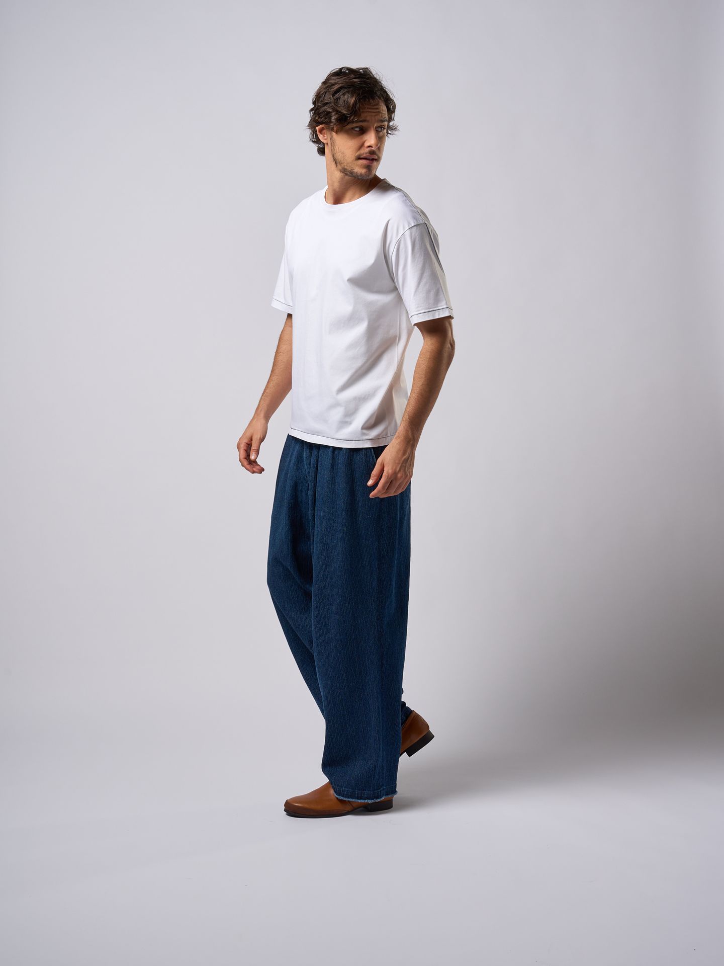 【予約品9月19日 10時締め】 silk touch ladder-st S/S  / Tシャツ / ホワイト・ブラックステッチ