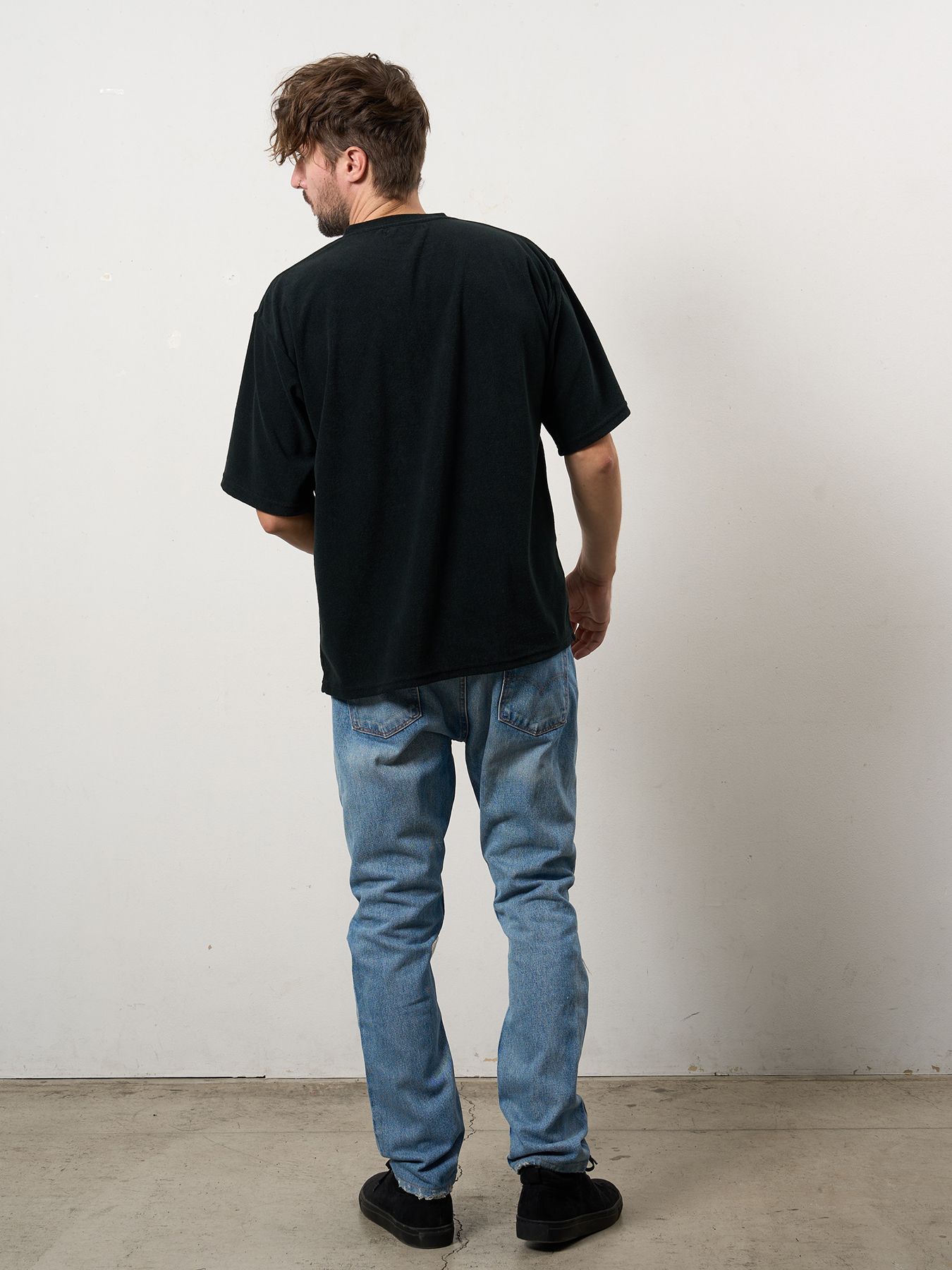 【予約品 10月16日(木) 締切】TCパイル ウェービーロゴテープ刺繍オーバーサイズSSシャツ / ブラック