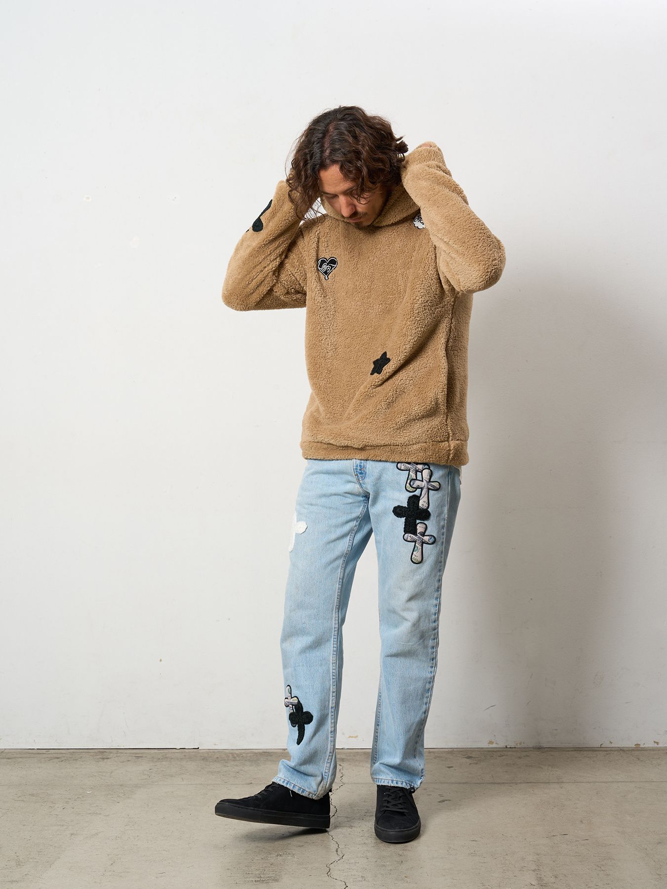 【予約品 5月8日(木) AM10時 締切】 コーラルフリースボア マルチパッチワークプルパーカー / キャメル