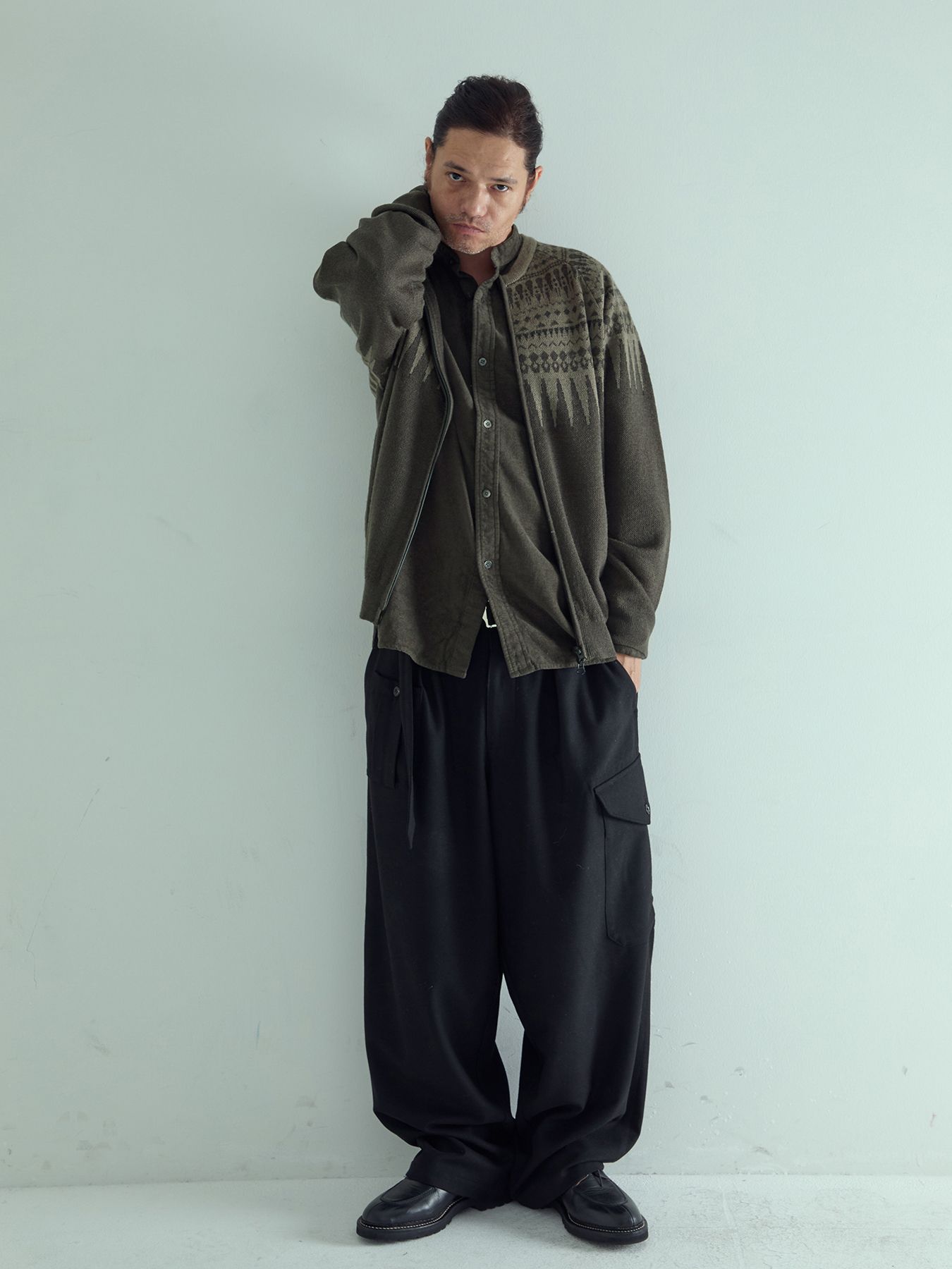 【予約品 】ARROWKNIT / ジャガードニットカーディガン / チャコール×SD系