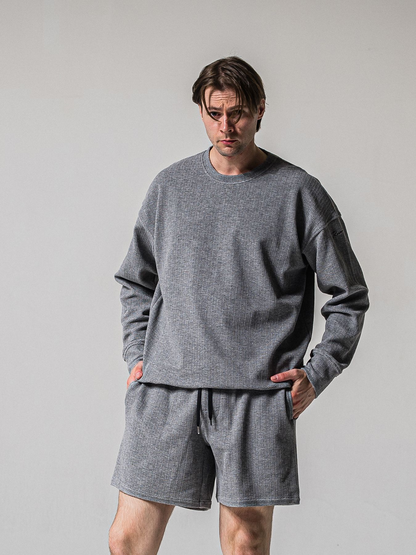 【予約品 11月16日(日) 締切】BLISTER TRAINER / ブリスターニット トレーナー  / グレー