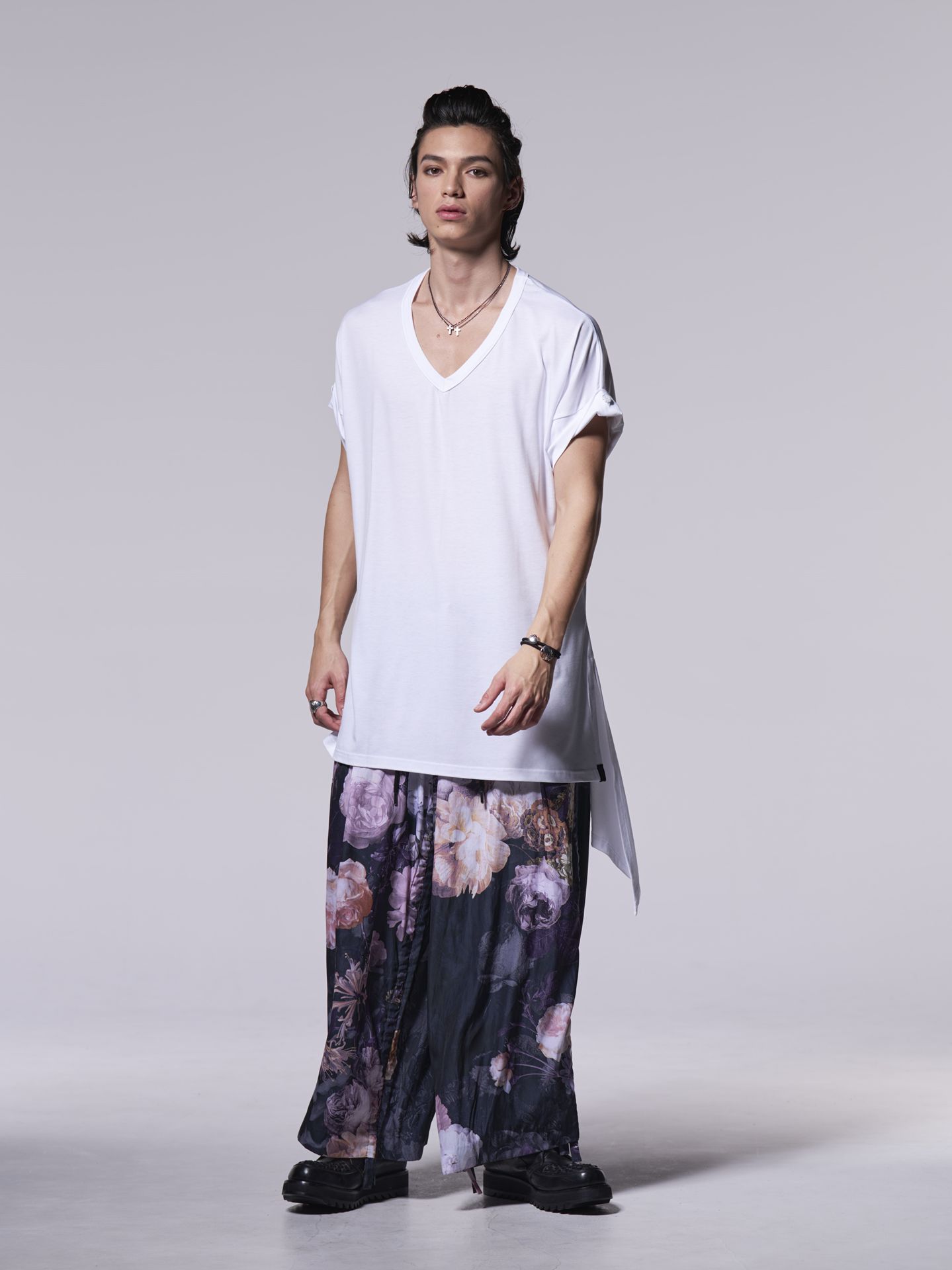《予約品》 SharringWideTuckSlacks / ワイドタックスラックス / ブラック・フローラ柄