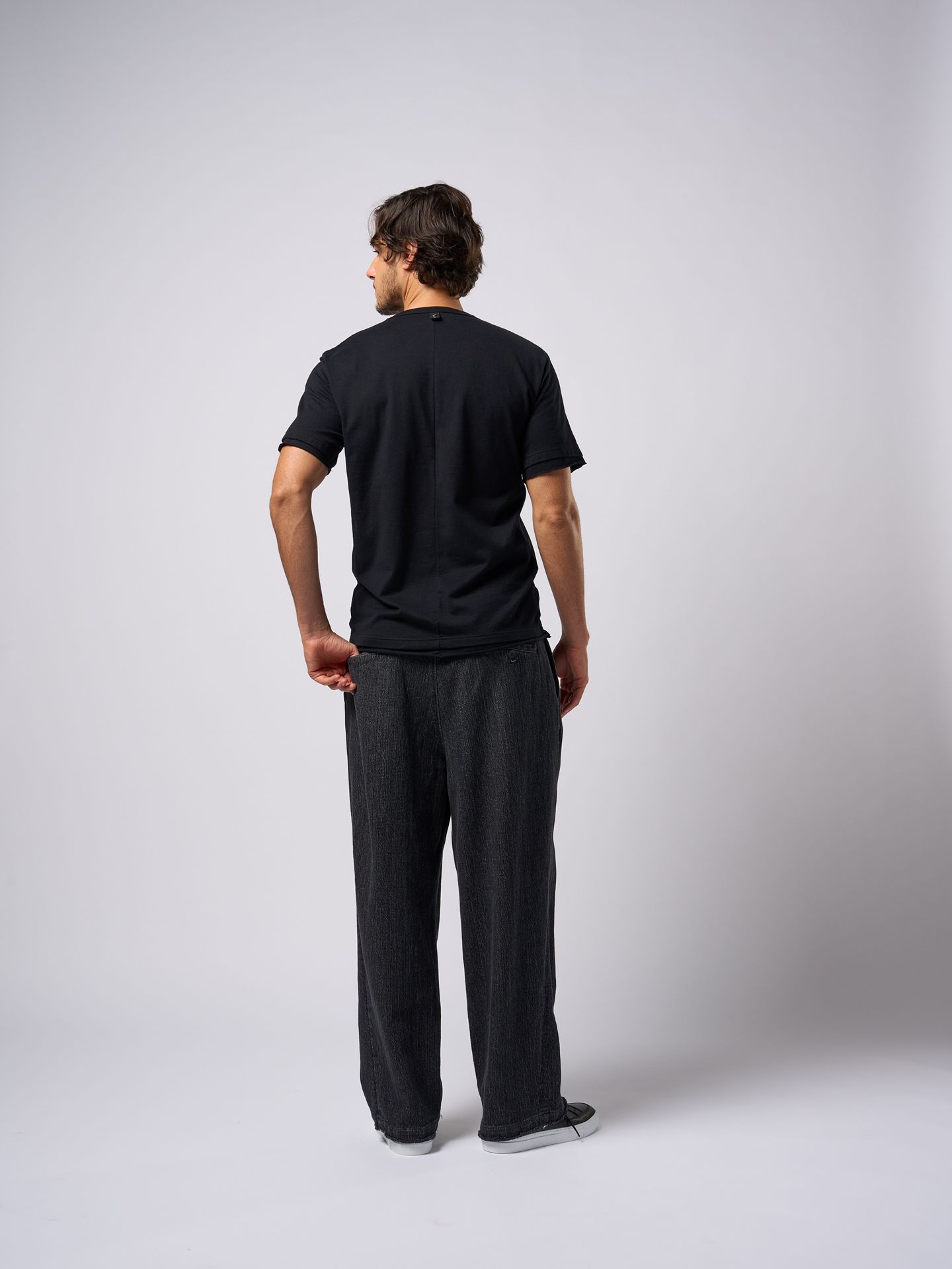 【予約品9月19日 10時締め】 crash leather pocket Tee  / Tシャツ / ブラック