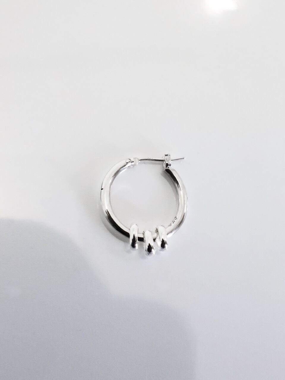 《受注生産》 CROSS THIN HOOP [LARGE] with OVAL / クロスシンフープピアス L ウィズ オーバル 【注文から2～3週間後入荷予定】