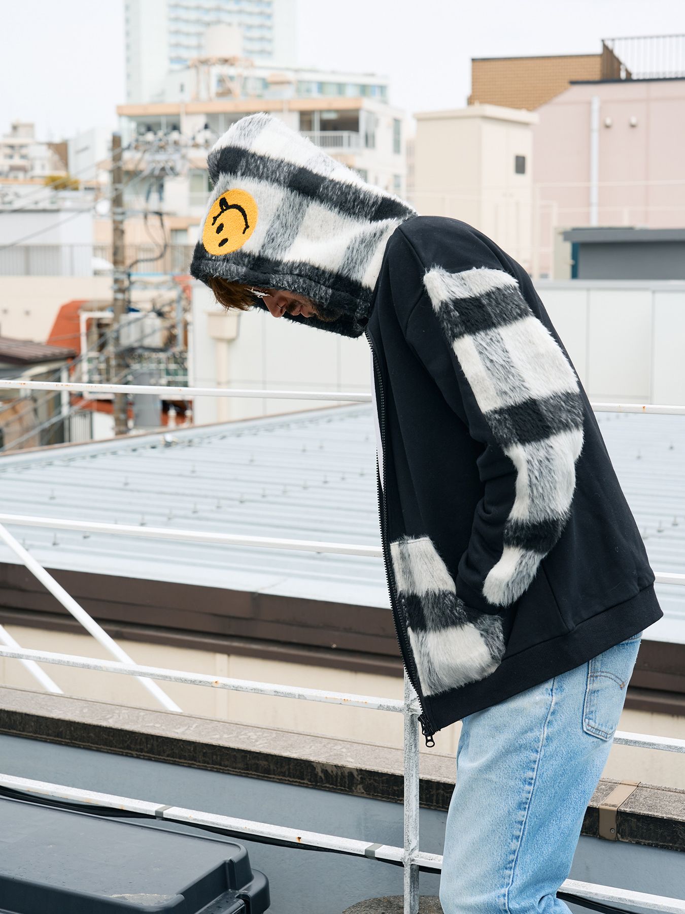 【予約品 5月8日(木) AM10時 締切】 ヘビーウエイト裏毛パイル-シャギーチェックサガラパッチワーク ビックジップワイドパーカー / ブラック