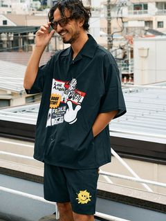ストレッチサテン ステッカーコラージュオープンカラーシャツ / ブラック 【STUD MUFFIN(スタッドマフィン)】