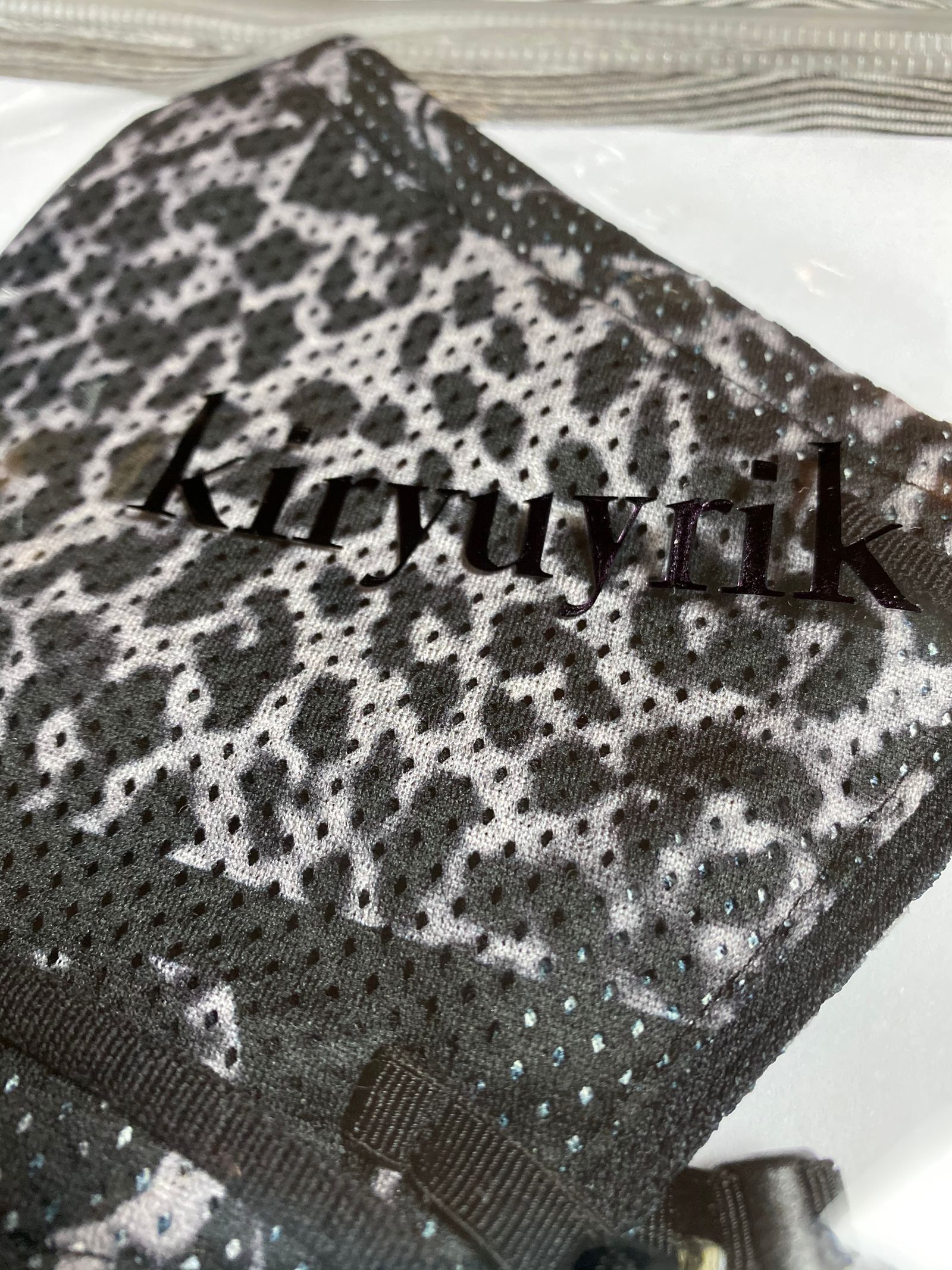 BRYAN別注FaceCover  メッシュレオパードクロス 限定フェイスカバー【kiryuyrik】