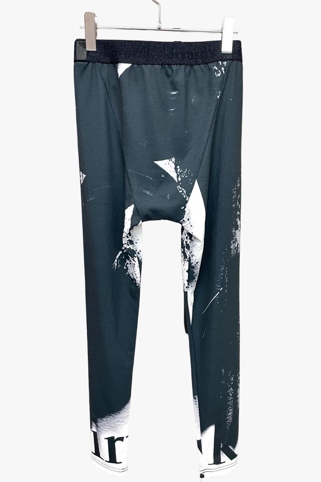 《予約品》 レギンスShortLeggings / ブラック＆ホワイト 【kiryuyrik】 2023年3月以降入荷予定