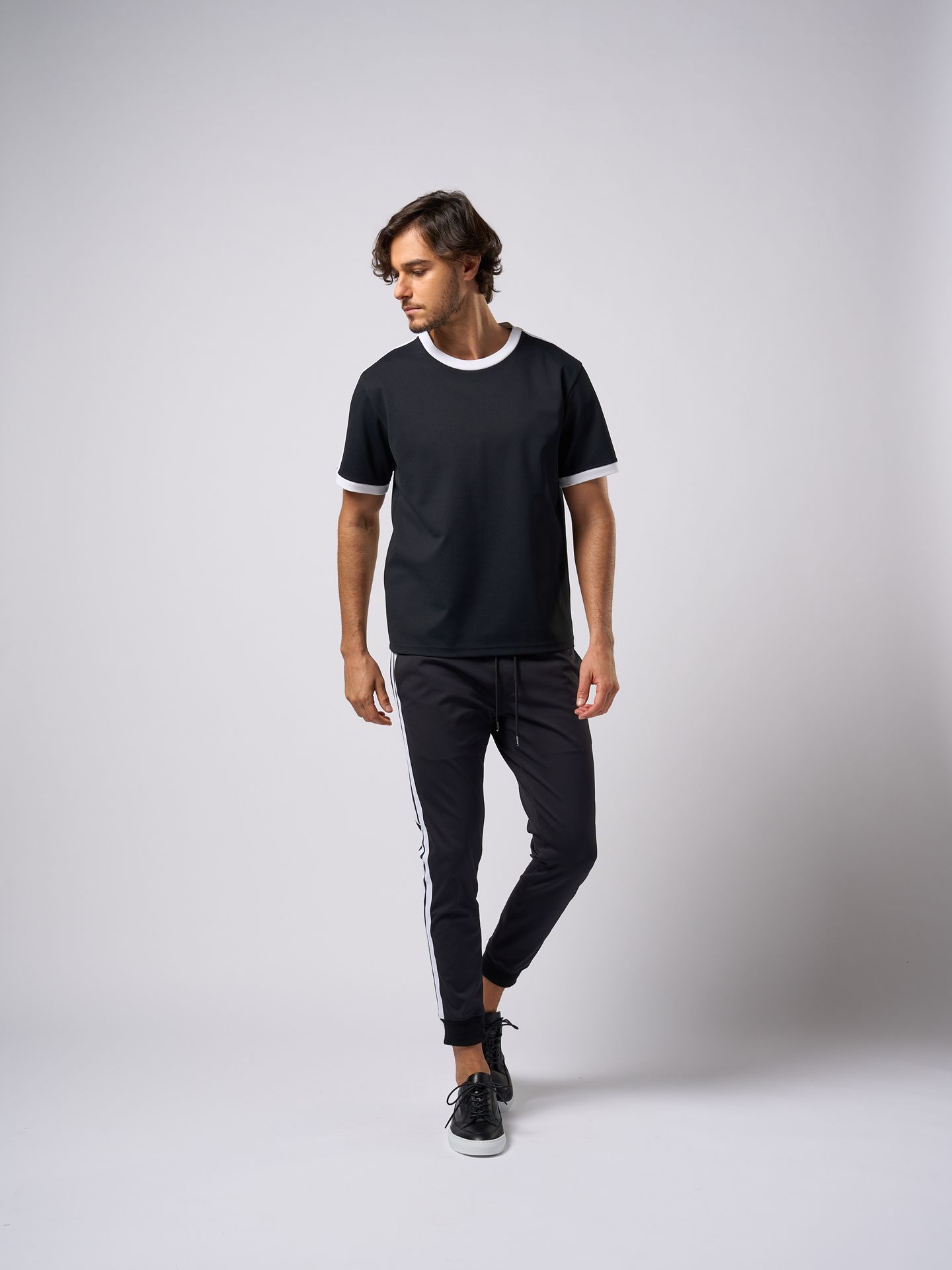 【予約品9月19日 10時締め】 line ringer Tee / Tシャツ / ブラック
