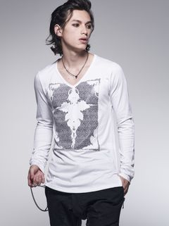 《予約品》 V-NeckT-Shirt / プリント入りVネック長袖Tシャツ / ホワイト 【kiryuyrik】 8月以降入荷予定
