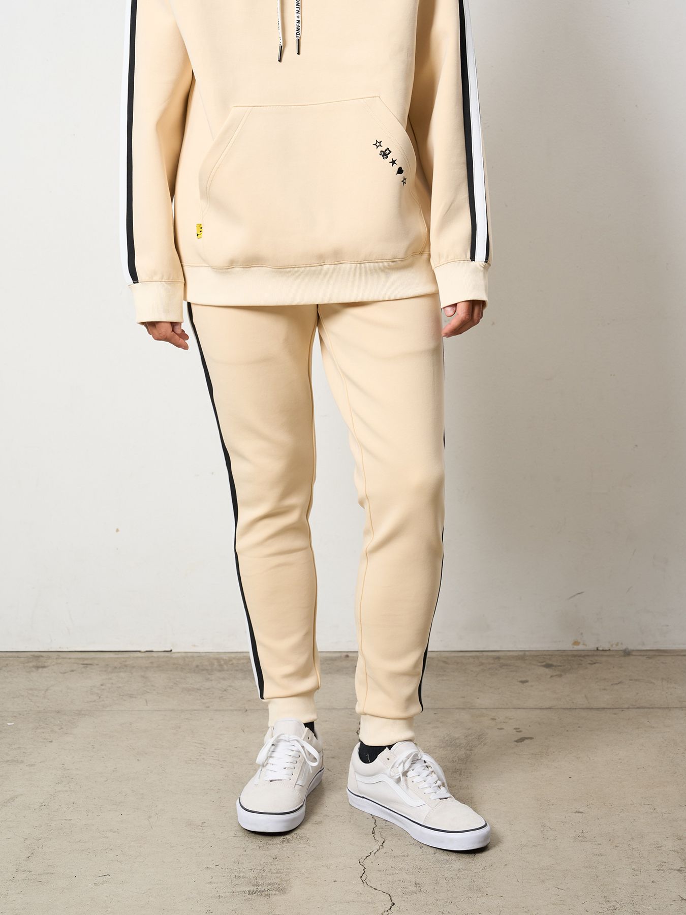 【予約品 5月8日(木) AM10時 締切】 T-Rストレッチポンチ スターノルディックフロッキー ラインリブパンツ / オフホワイト