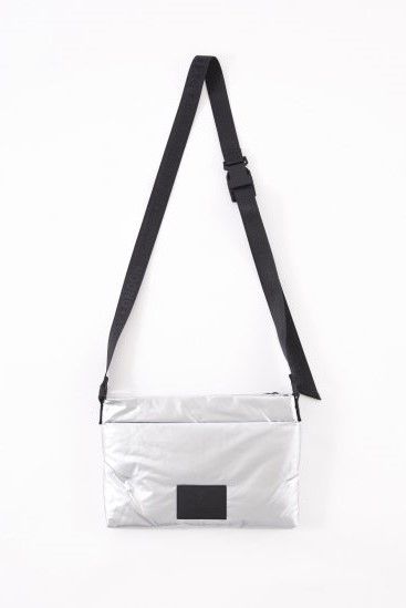PADDING NYLON BAG ショルダーバッグ / SILVER 【BOY LONDON】