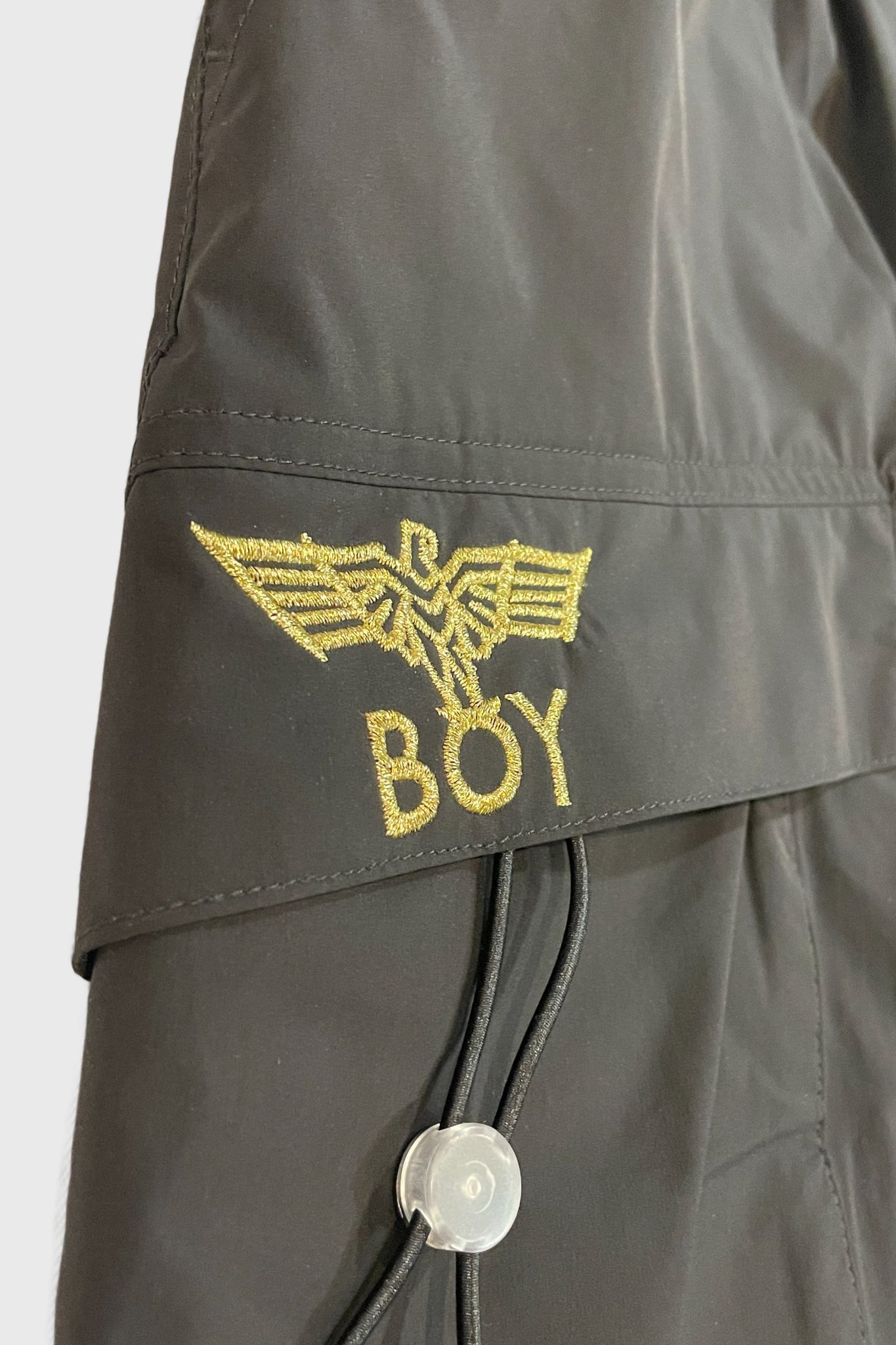 WING  金刺繍 ハーフパンツ / ブラック 【BOY LONDON】