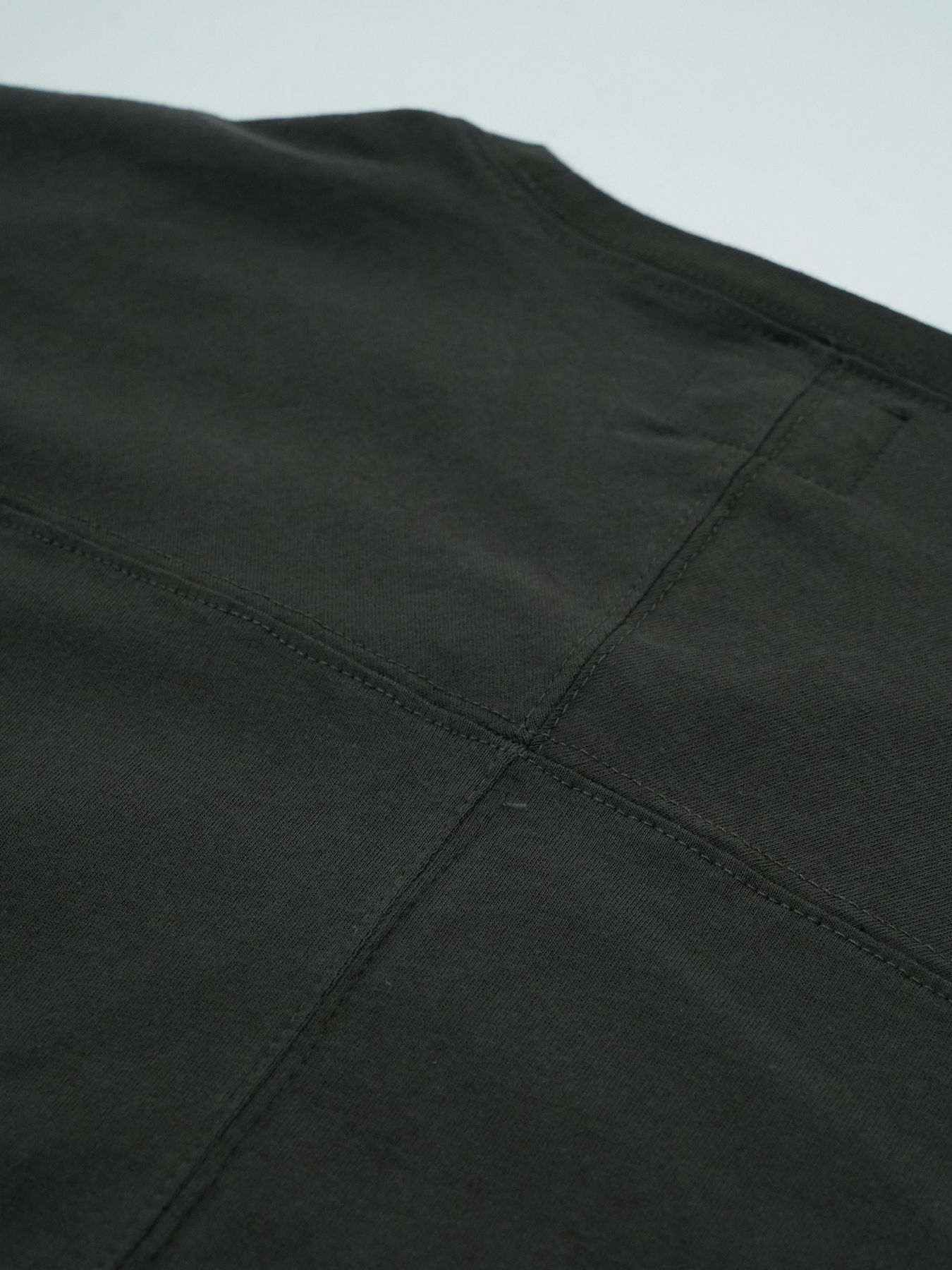 【予約品 2月1日(日) 締切】KITE TEE frocky / フロッキープリント ニットT / チャコール