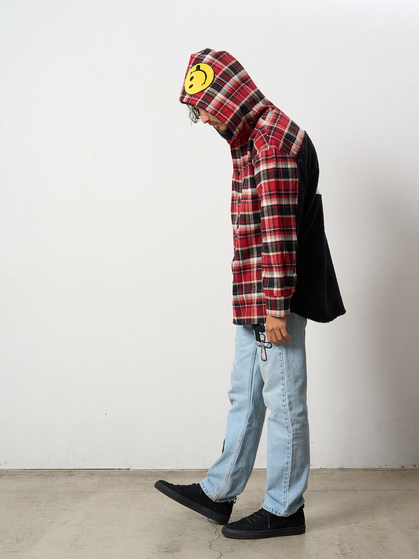 【予約品 】 ヘビーネルチェック-ボア レザースター&サガラパッチワーク フーデッドシャツ / ブラック