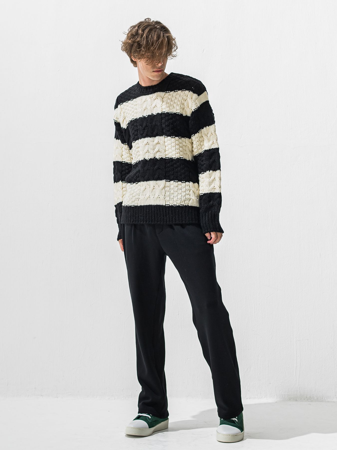 【予約品 9月6日(日) 締切】CABLE LAW SWEATER / ケーブル編みローゲージセーター / ブラック×ホワイト