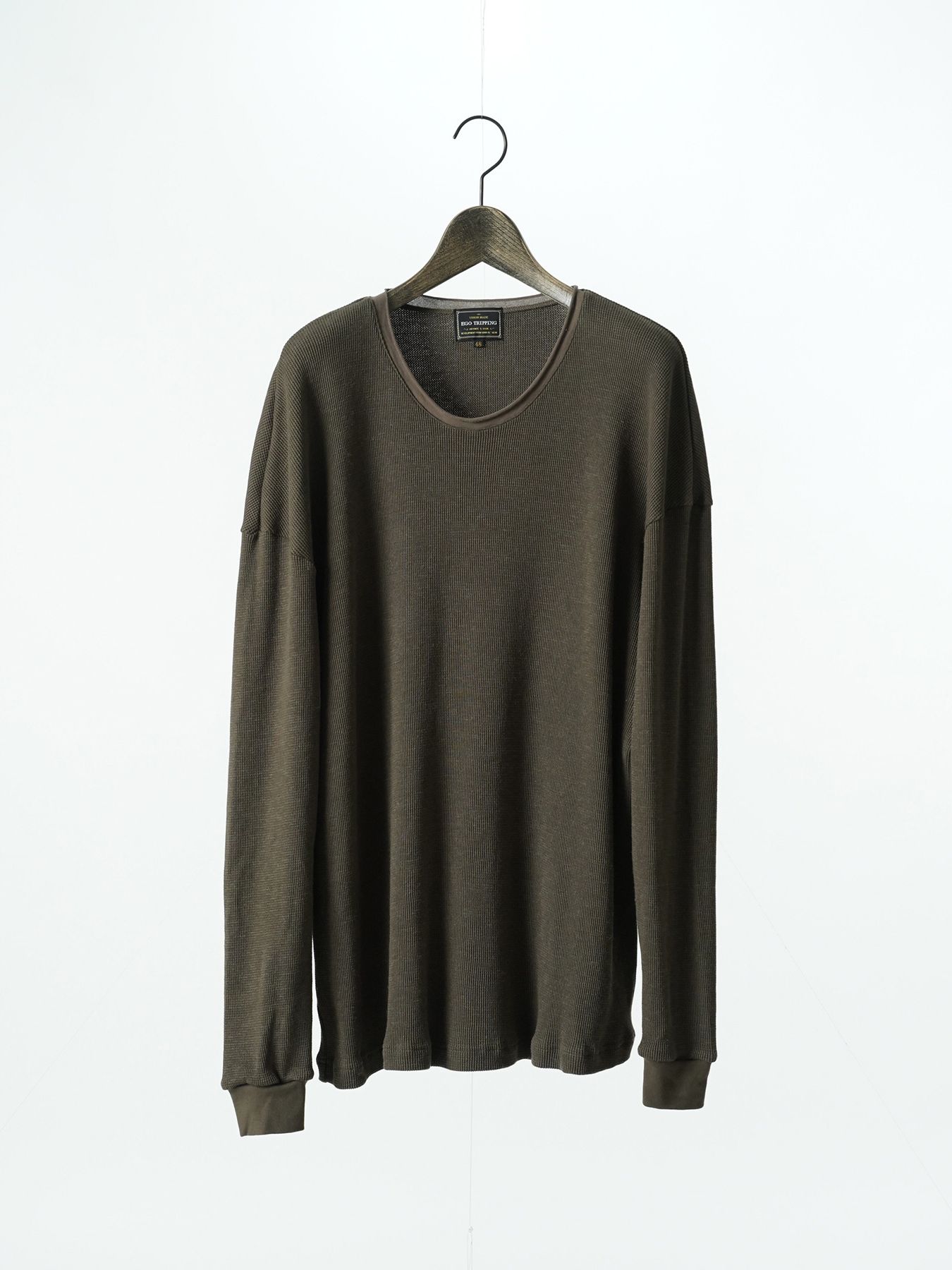 【予約品 5月27日(水) 締切】WOOLTHERMAL-TEE print / ロゴプリント ローリングネックTシャツ / オリーブ