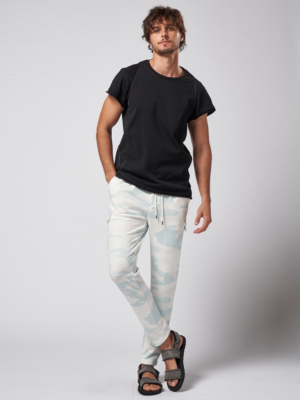 《予約品》 piping cut&sewn / Tシャツ / ブラック