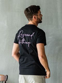 《予約品3月3日18：00締め》 ICON BASIC TEE / バックロゴTシャツ / ブラック・ホワイト