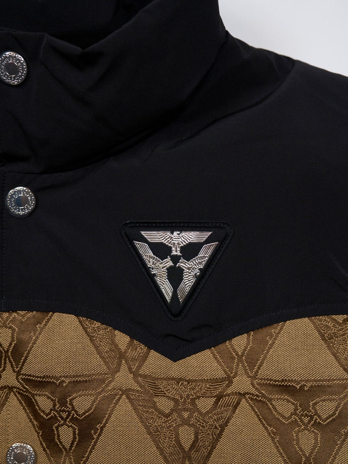 EAGLE "TRIANGLE" JACQUARD DOWN VEST / ダウンベスト / カーキ