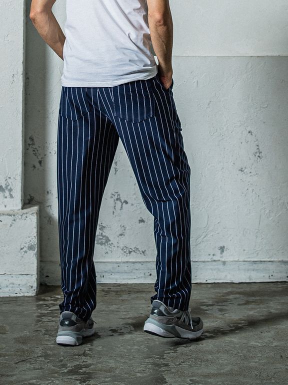《予約11月17日19時締め》 CHRIS EASY WIDE TUCK PANTS / ワイドタックパンツ / ネイビー・ストライプ
