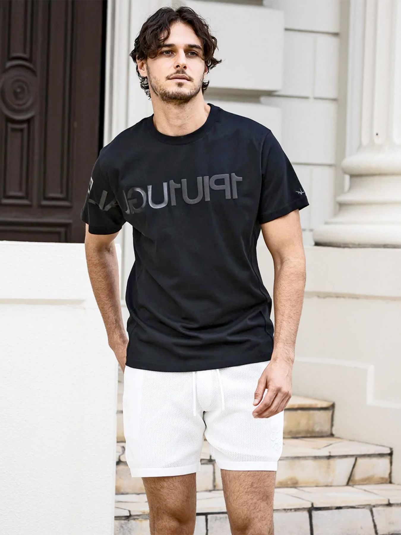 【1PIU1UGUALE3 RELAX】ビッグロゴ インバーテッド Tシャツ 1PIU1UGUALE3 RELAX】ビッグロゴ インバーテッドTシャツ - メルカリ