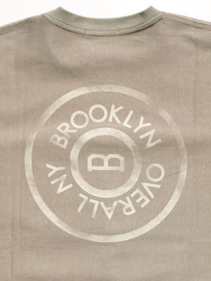 タックボタンプリントTシャツ / グレー