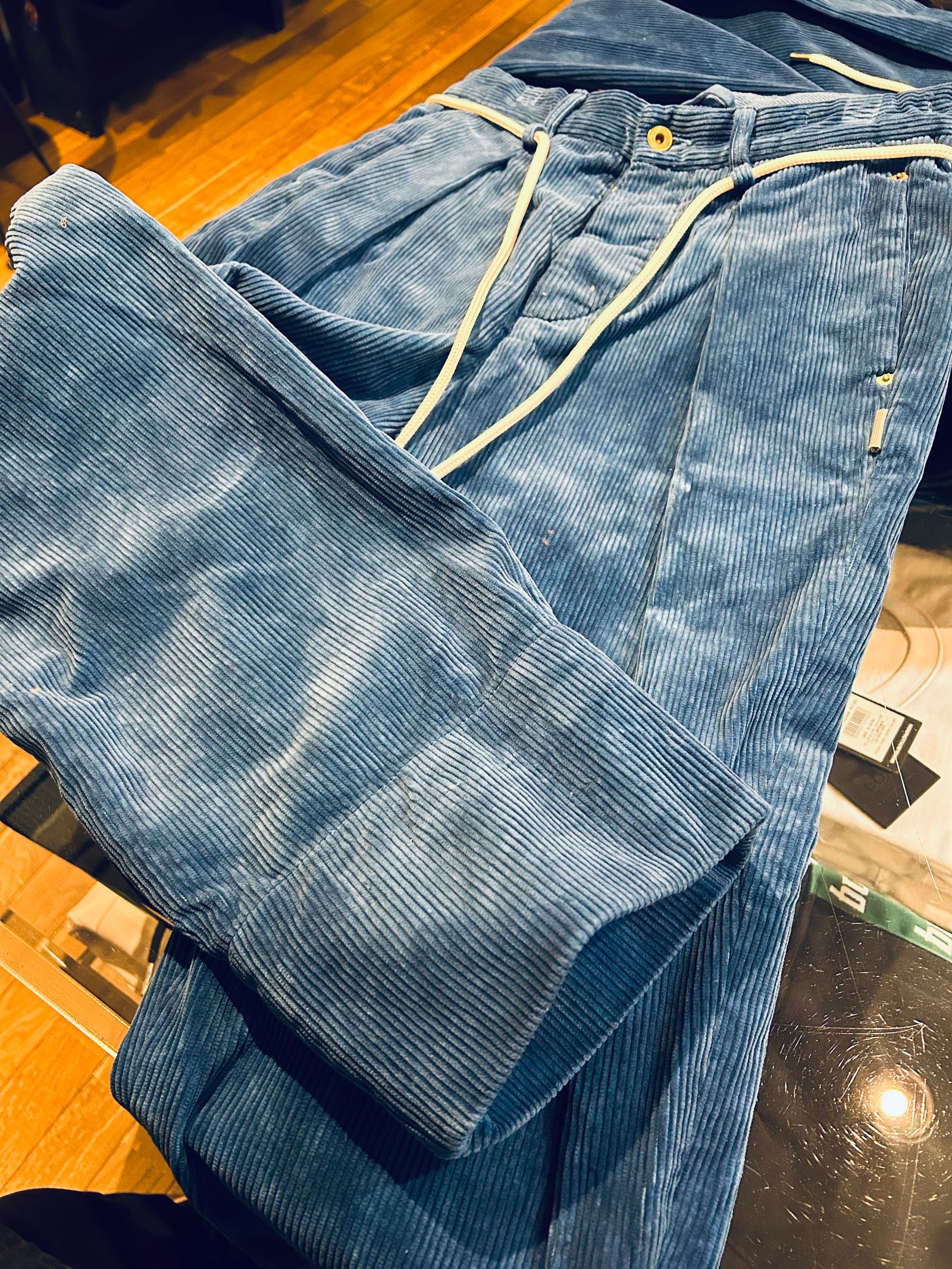 ワンタックコーディロイワイドパンツ ブルー /アレフルード