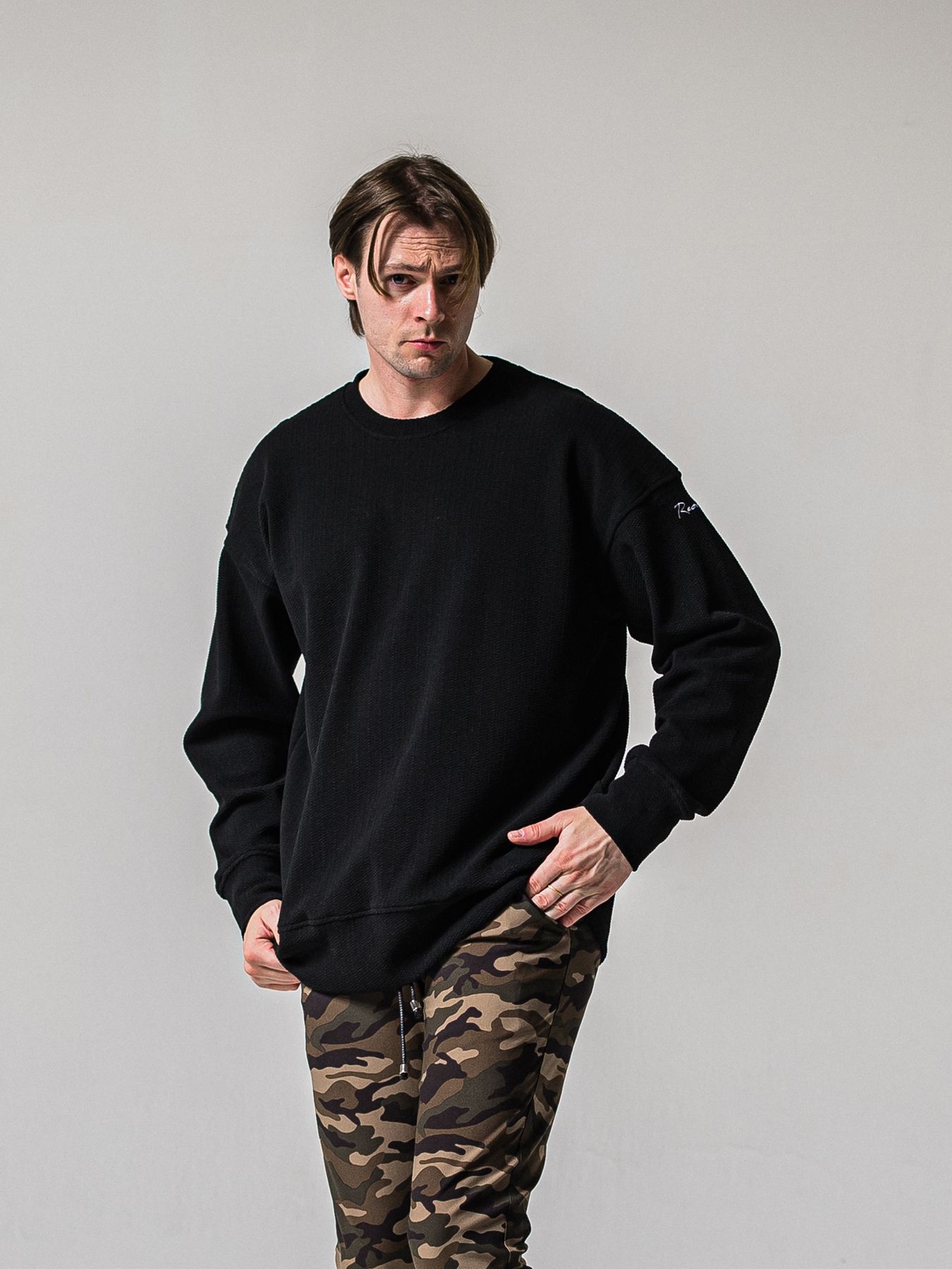 【予約品 11月16日(日) 締切】BLISTER TRAINER / ブリスターニット トレーナー  / ブラック