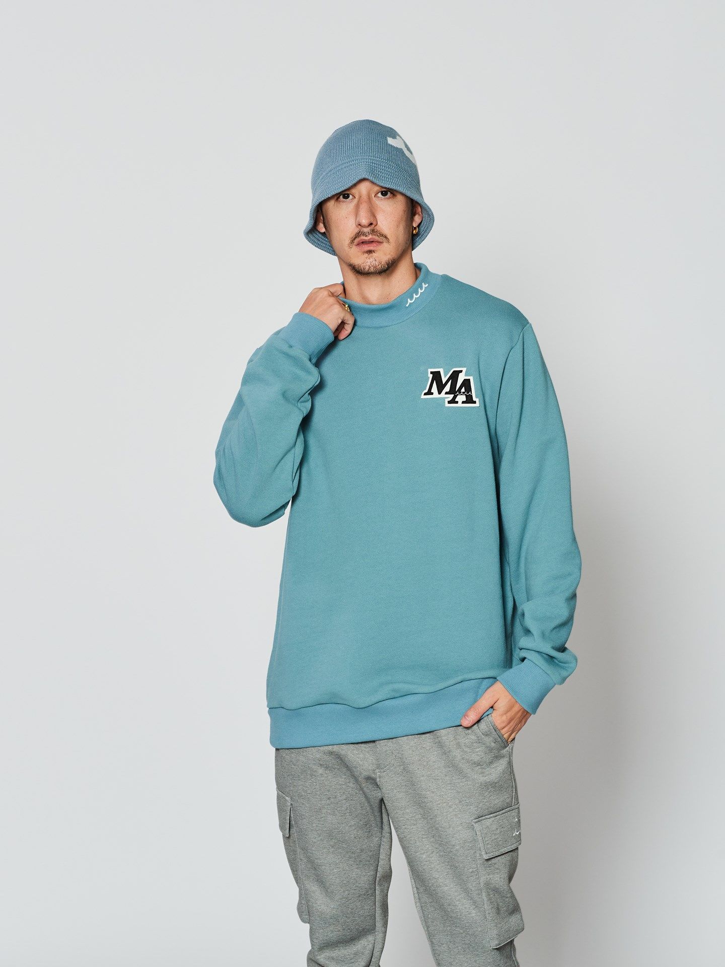 muta Mockneck Sweatshirt / スウェット / ブルー 【Acanthus×muta】