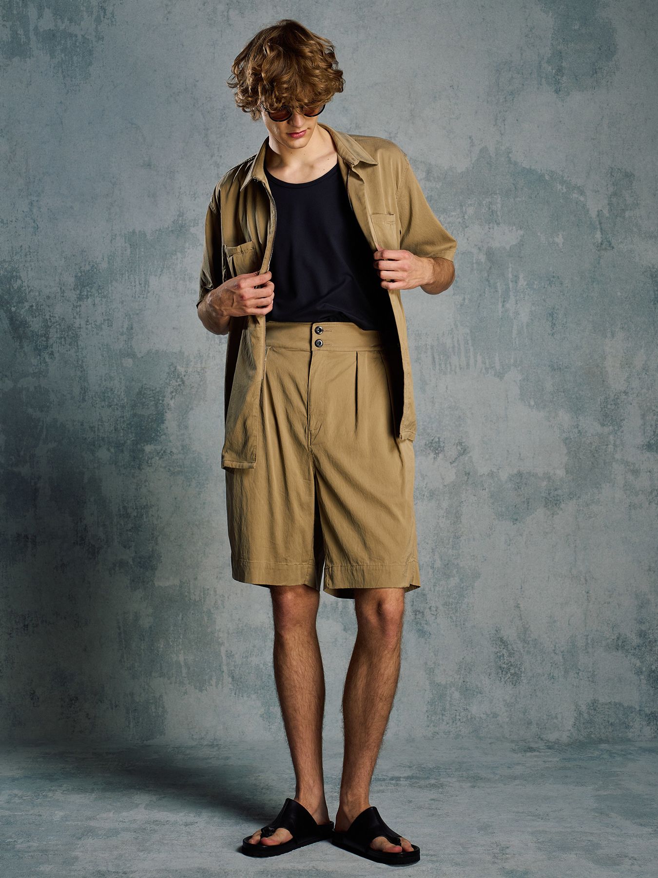 【予約品 1月25日(日) 締切】front-zip shirt H/S / フロントジップ ハーフスリーブシャツ / ダルベージュ