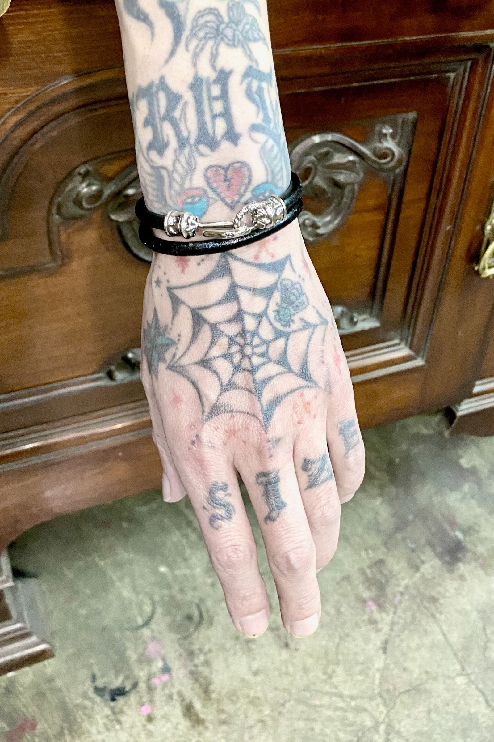 《受注生産》 LEATHER BRACELET PIPE HOOK ブレスレット / BLACK 【GOD SIZE】 注文から2～3週間後入荷予定