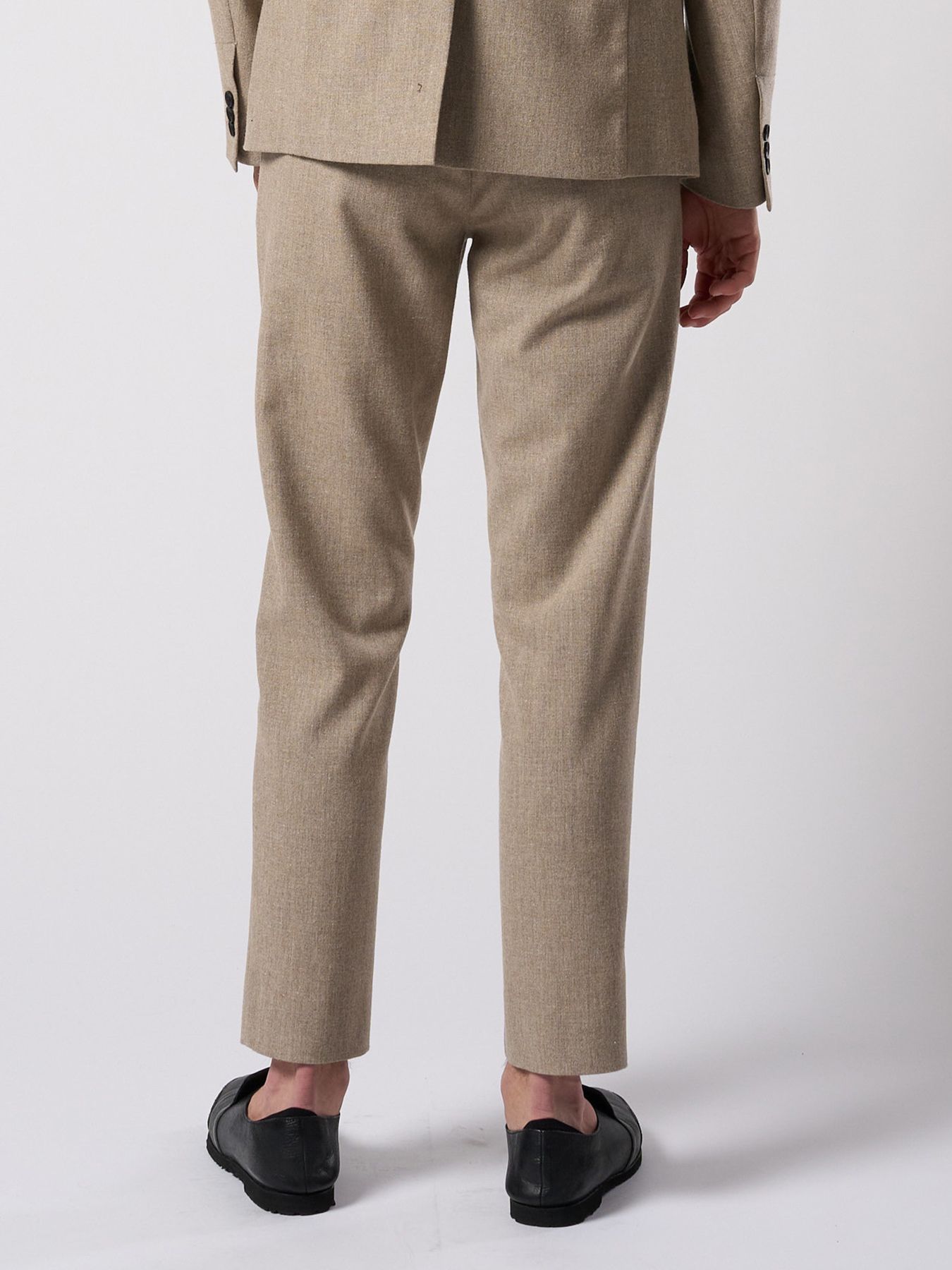 【予約品 4月19日(日) 18時締切】comfort pin-tuck slim slacks / コンフォート ピンタック スリムスラックス / ネイビー