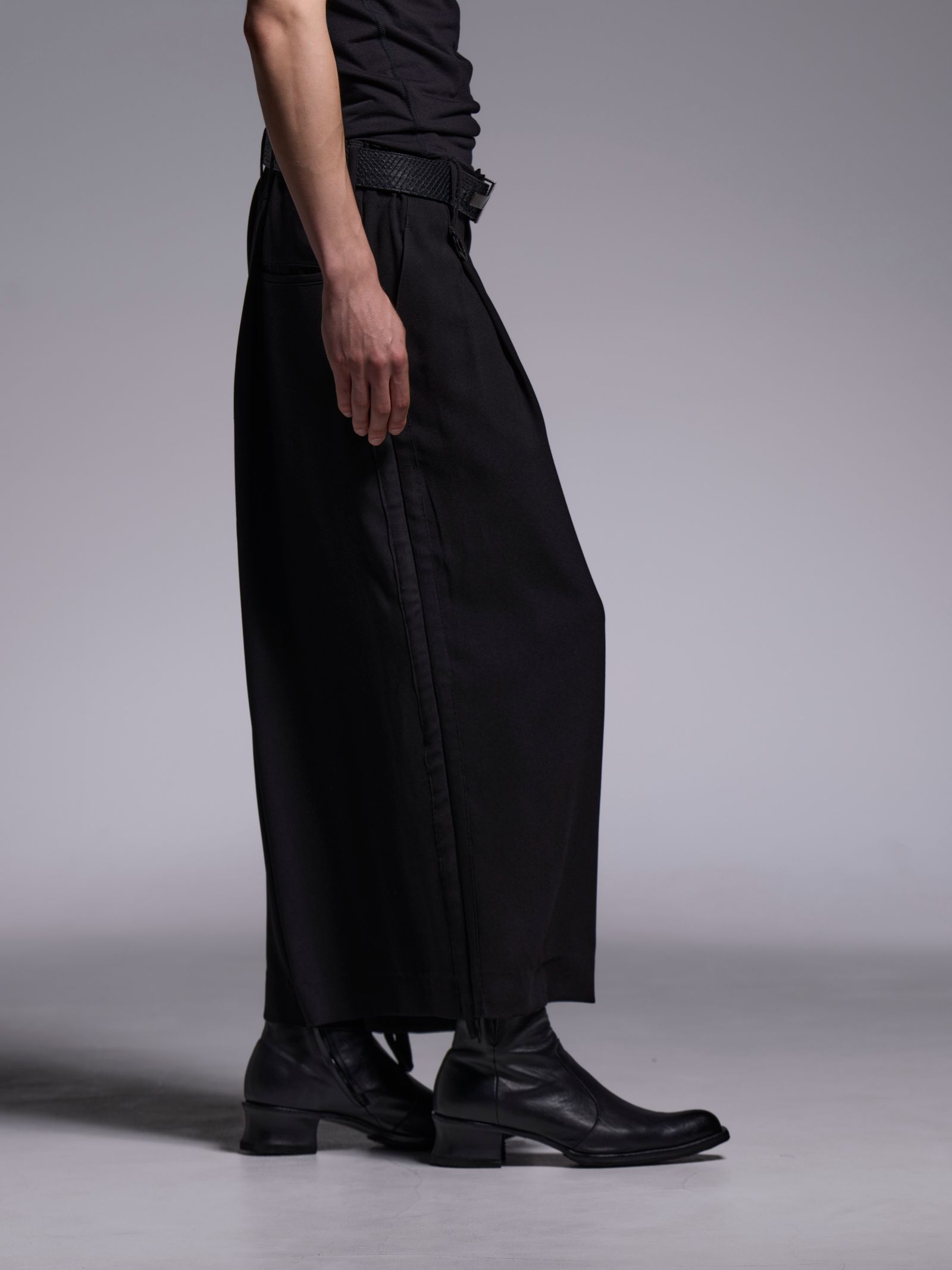 【予約品 1月4日(日) 締切】Sharring Wide Tuck Slacks / シャーリング ワイドタックスラックス / ブラック