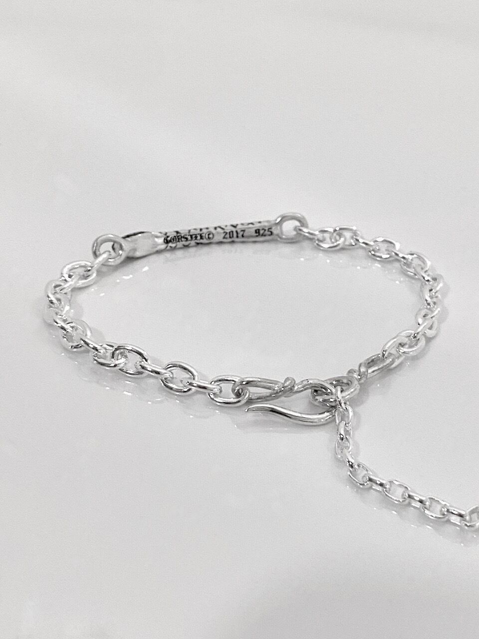 《受注生産》SNAKE CHAIN BRACELET w/ GARNET / スネークチェーンブレスレットガーネットアイズ / 注文から5～8週間後入荷予定