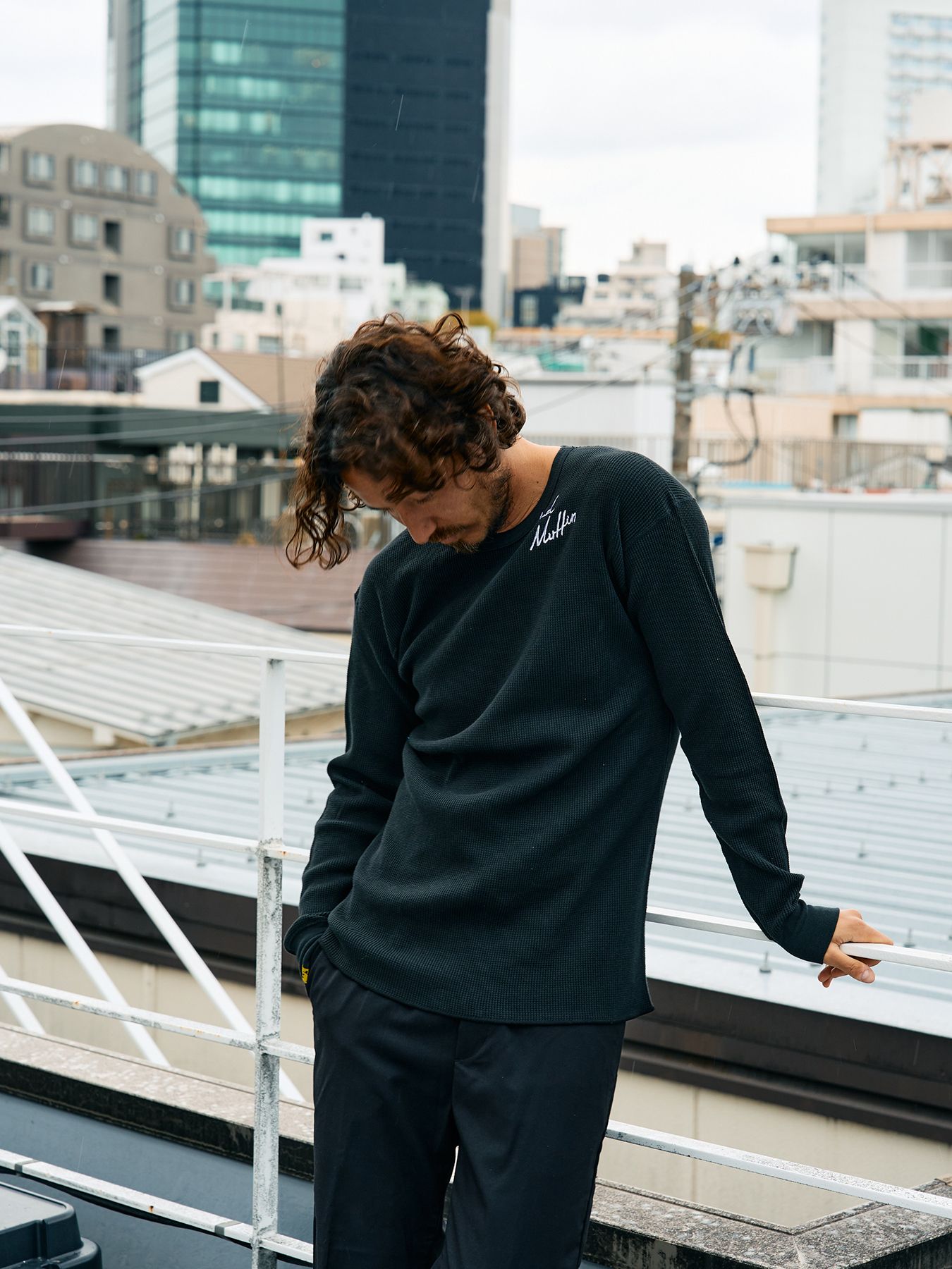【予約品 5月8日(木) AM10時 締切】 ヘビーコットンワッフル ロゴ＆ハート刺繍 LS サーマル / ブラック