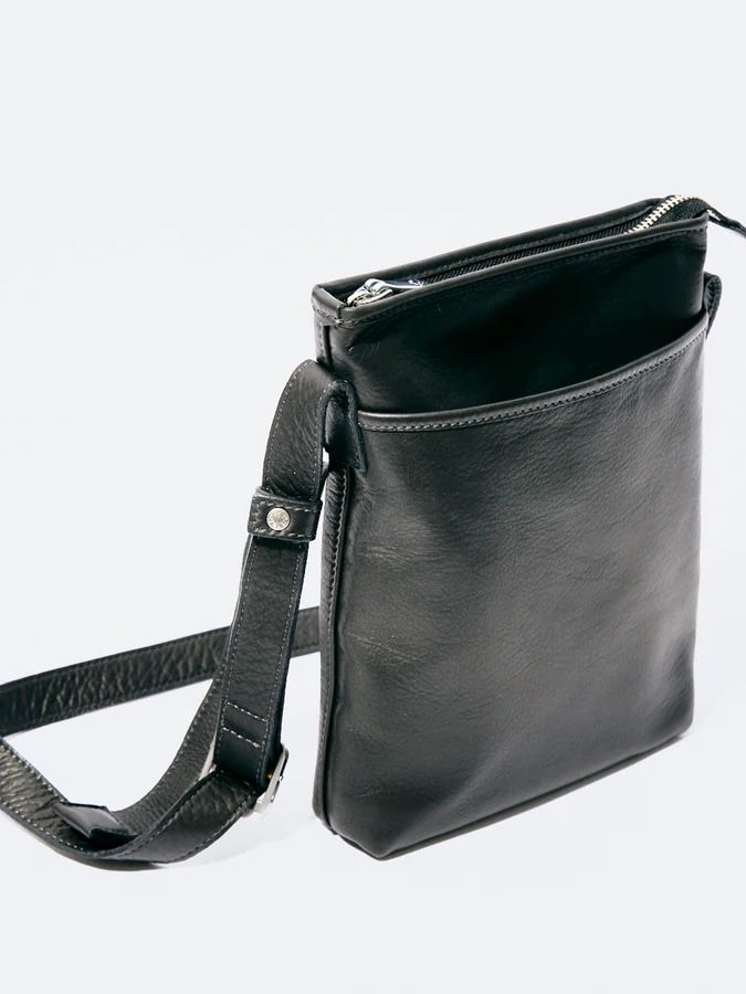 縦型ミニショルダー（牛革/日本製） 【aniary】