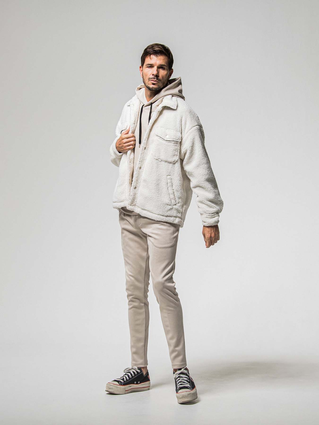 【予約品 8月31日(日) 締切】CHRIS EASY SUEDE TUCK PANTS / クリス イージー スウェードタックパンツ / グレージュ