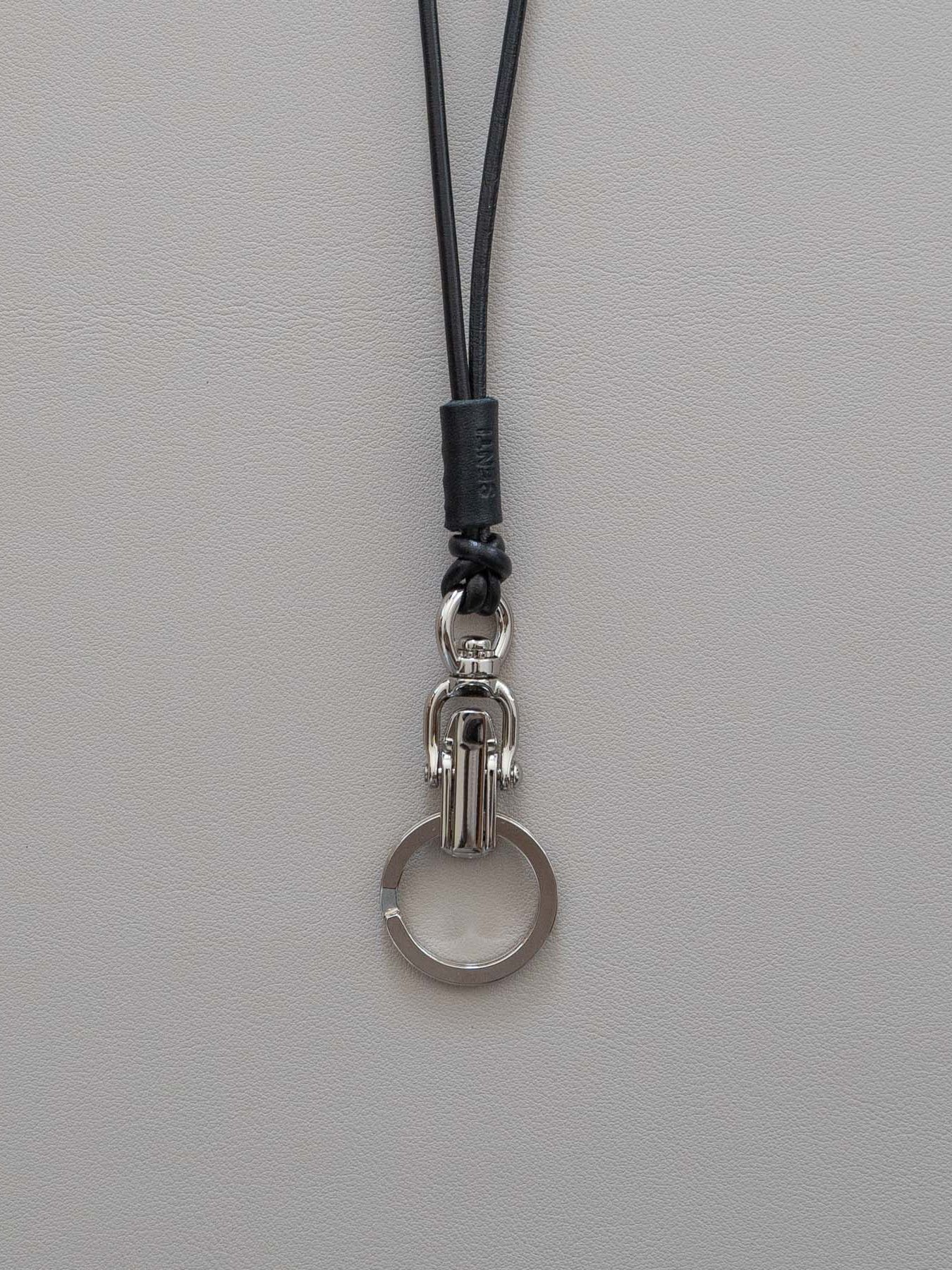 《予約品》 CLIP LEATHER STRAP / クリップ式ネックストラップ / ブラック 【Iroquois.SENTI】