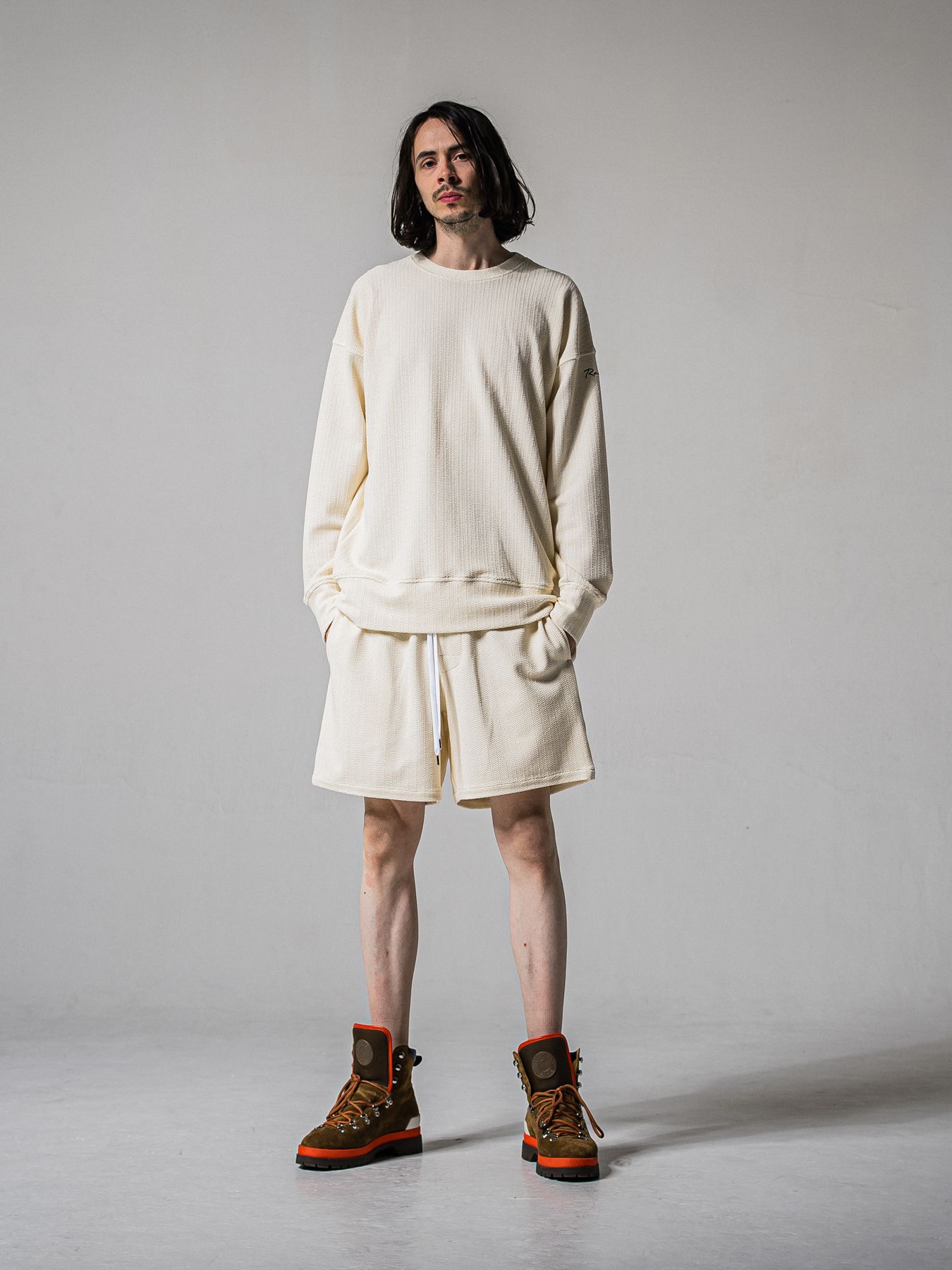 【予約品 11月16日(日) 締切】BLISTER TRAINER / ブリスターニット トレーナー  / オフ